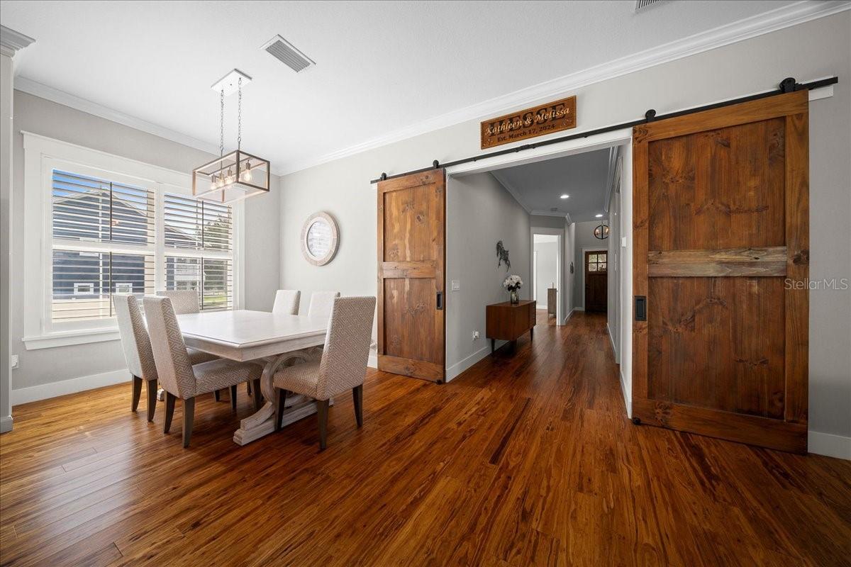 WOODFIELD XING - Residential