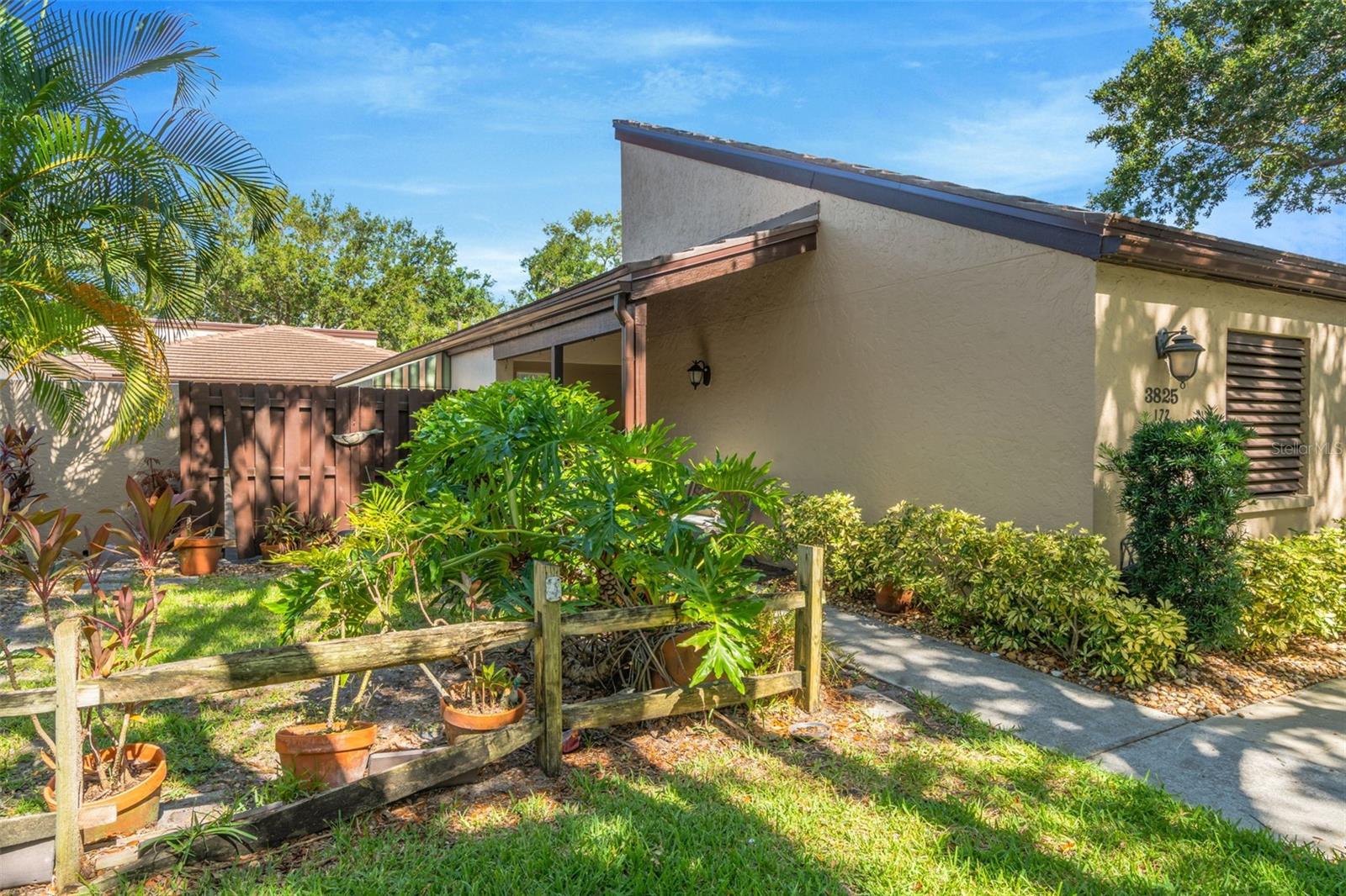 GLEN OAKS MANOR HOMES - Residential