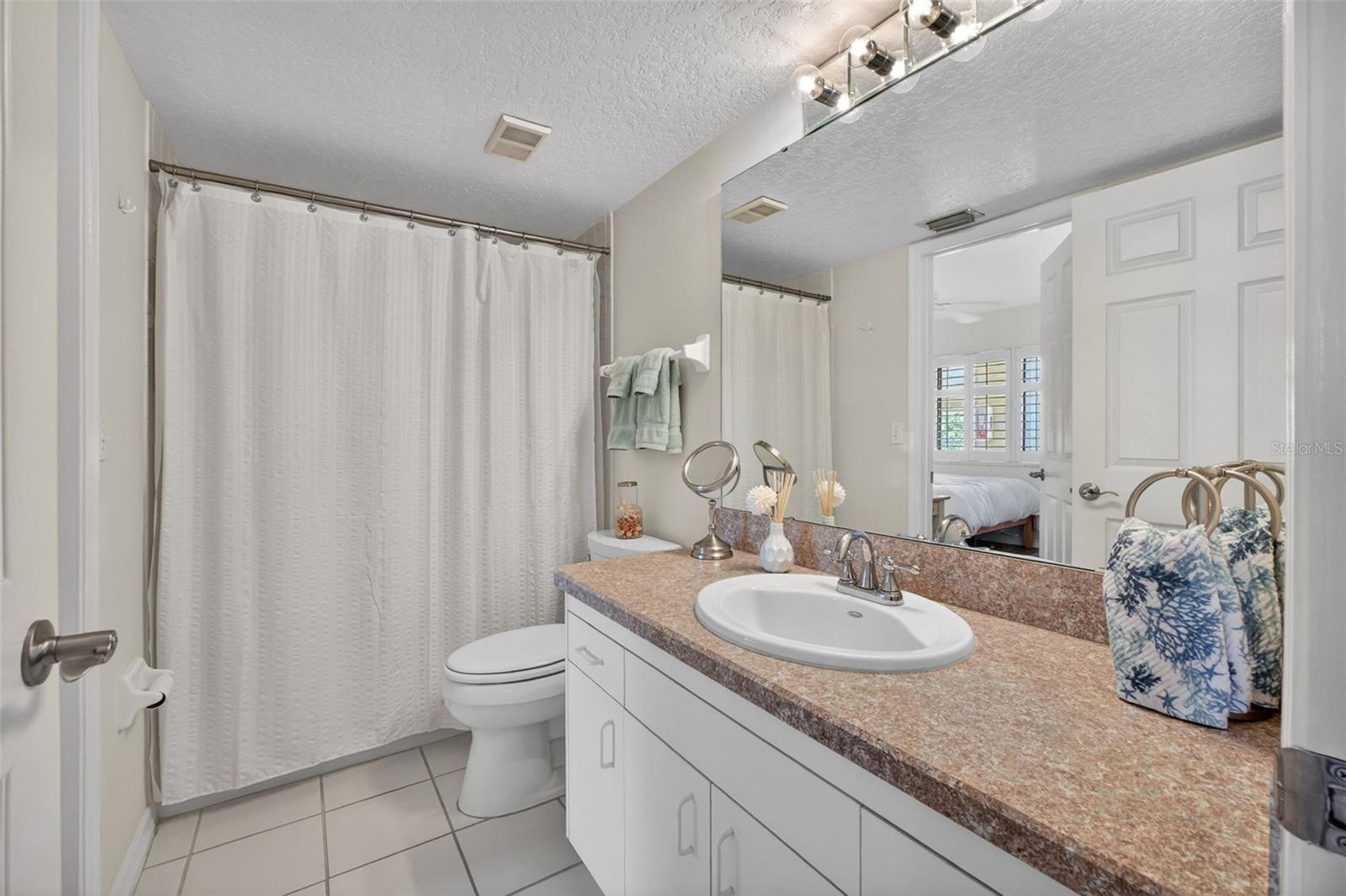 BOUCHELLE ISLAND CONDO - Residential