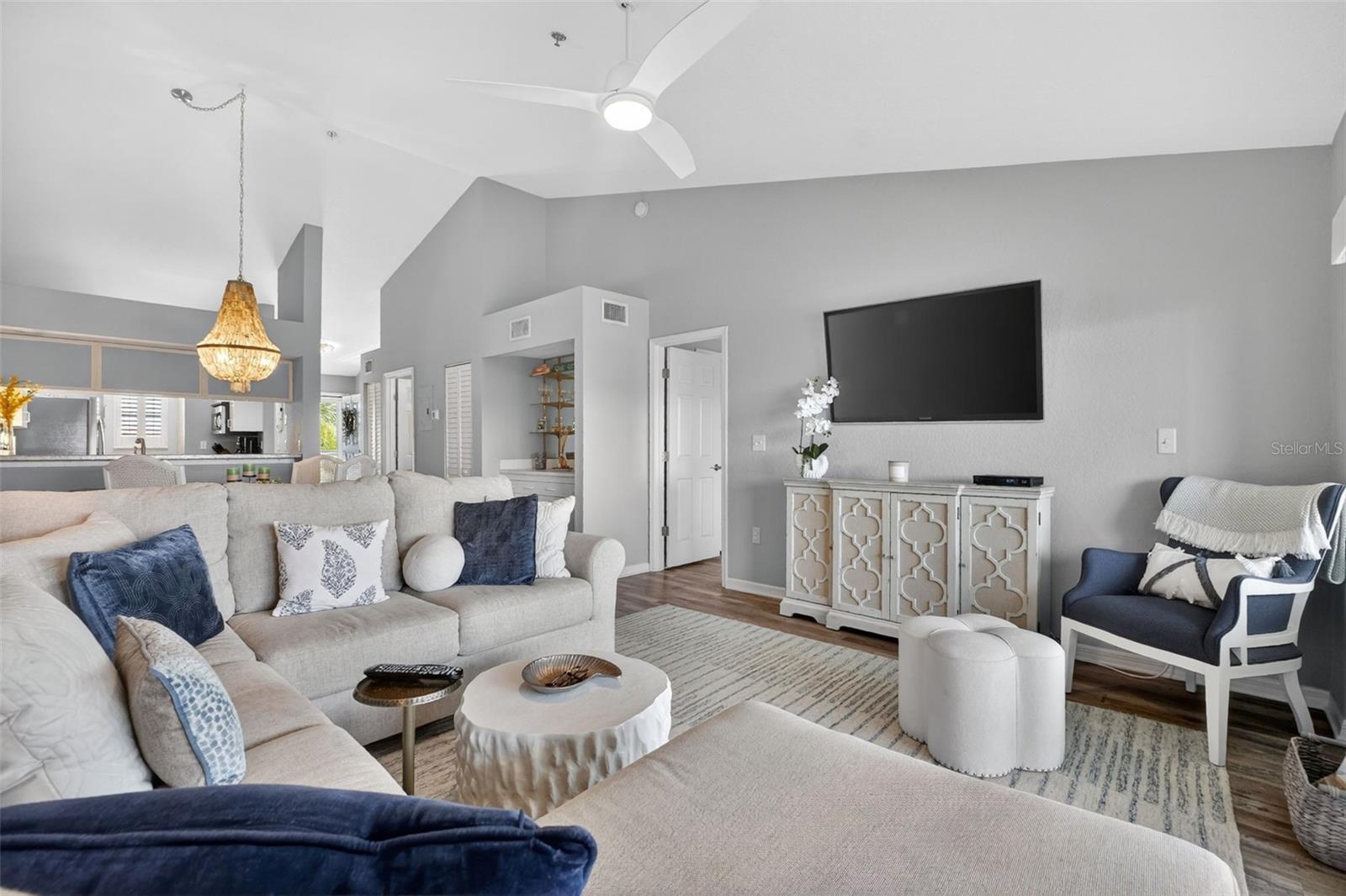 BOUCHELLE ISLAND CONDO - Residential