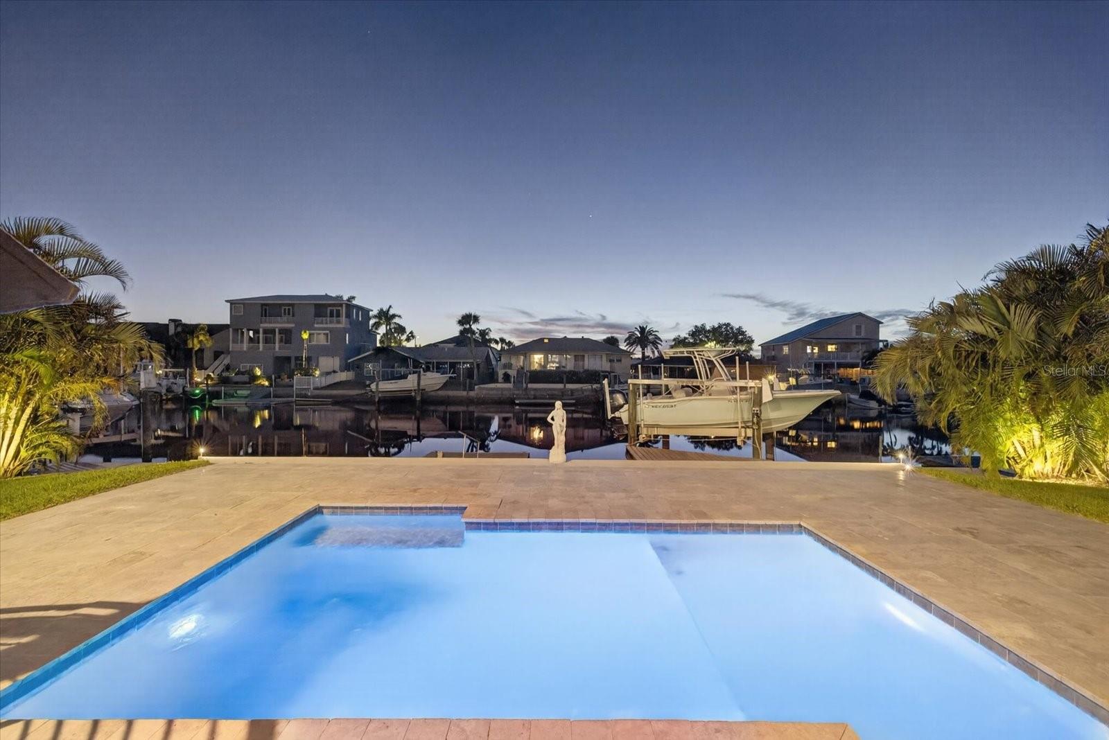 FLOR A MAR - Residential