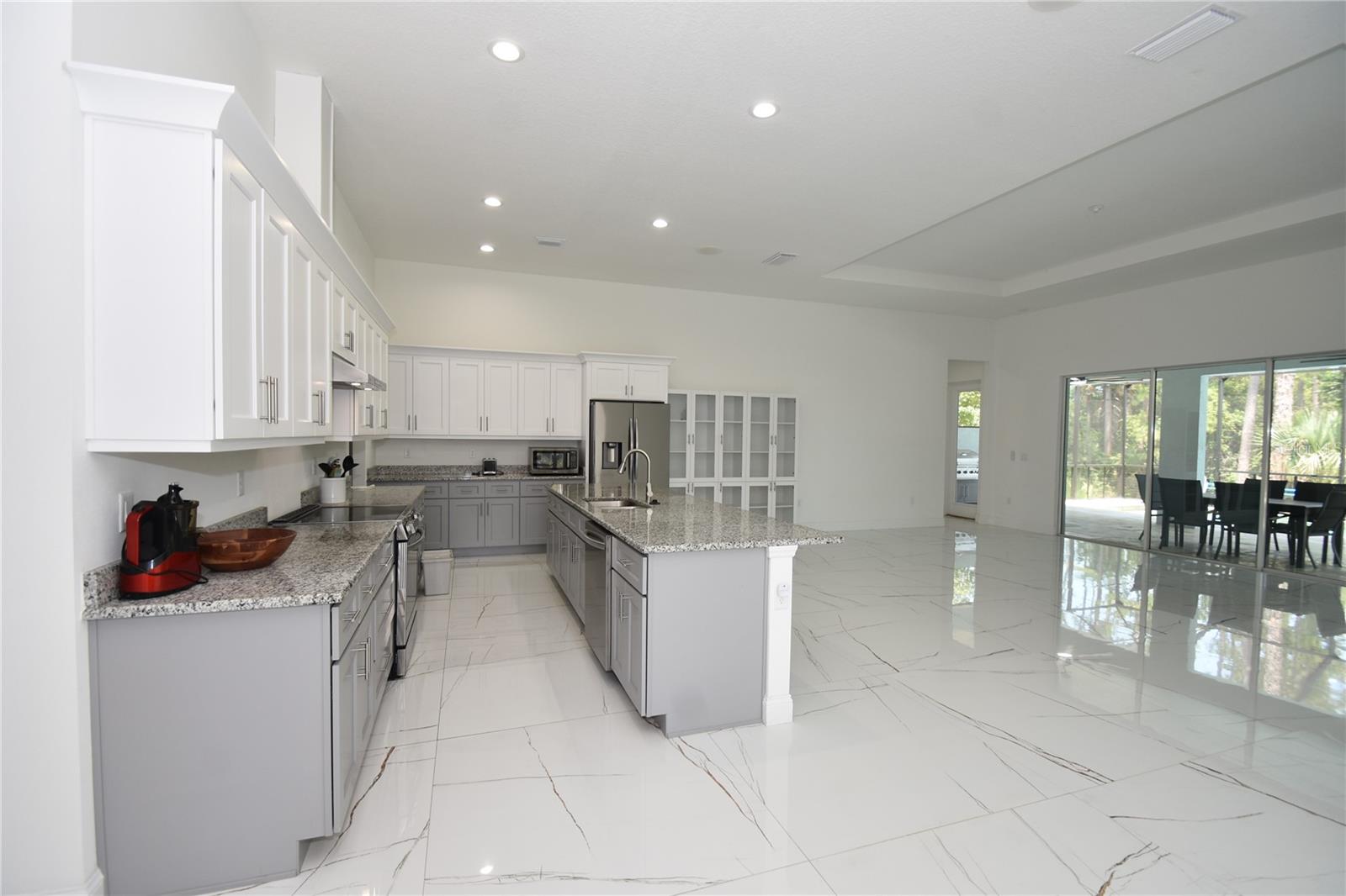 BELLE TERRE - Residential Lease