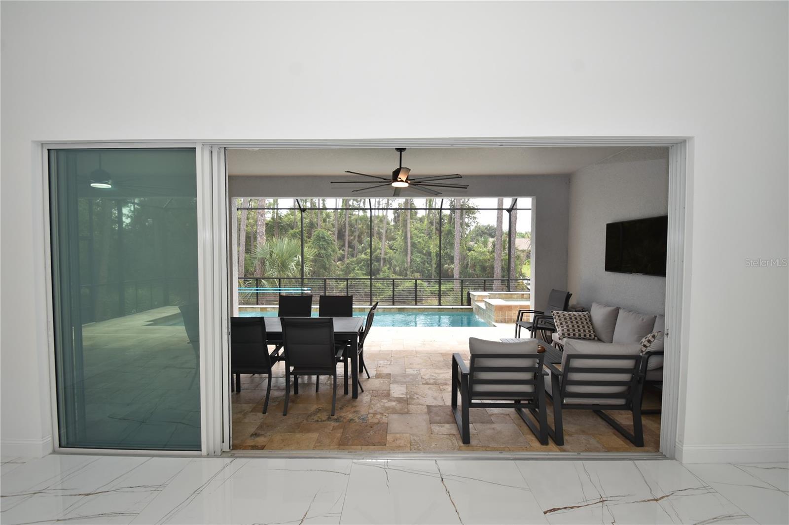 BELLE TERRE - Residential Lease