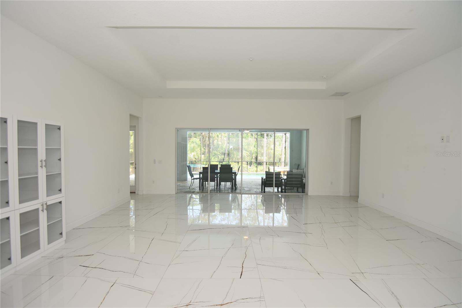 BELLE TERRE - Residential Lease