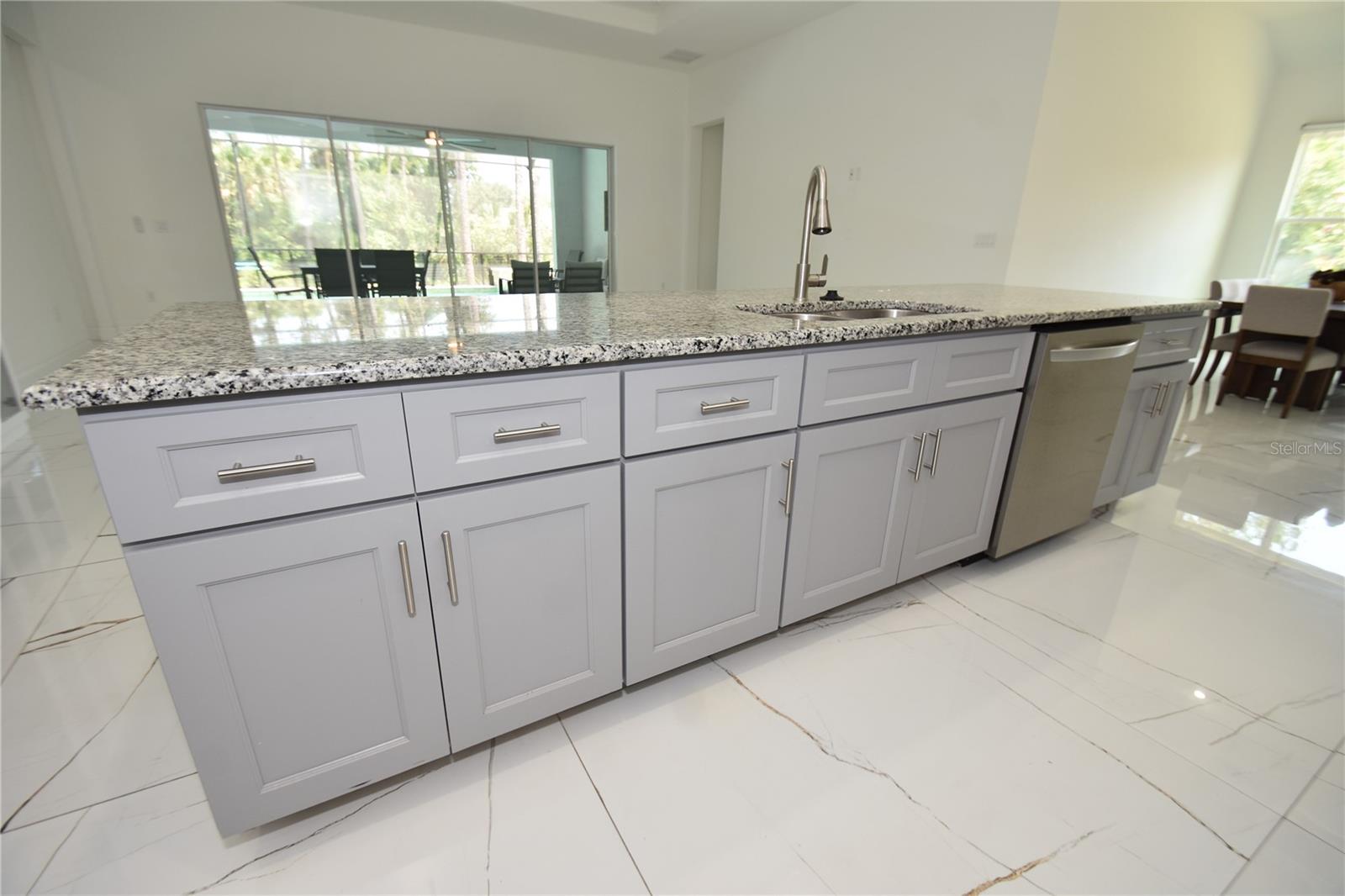 BELLE TERRE - Residential Lease