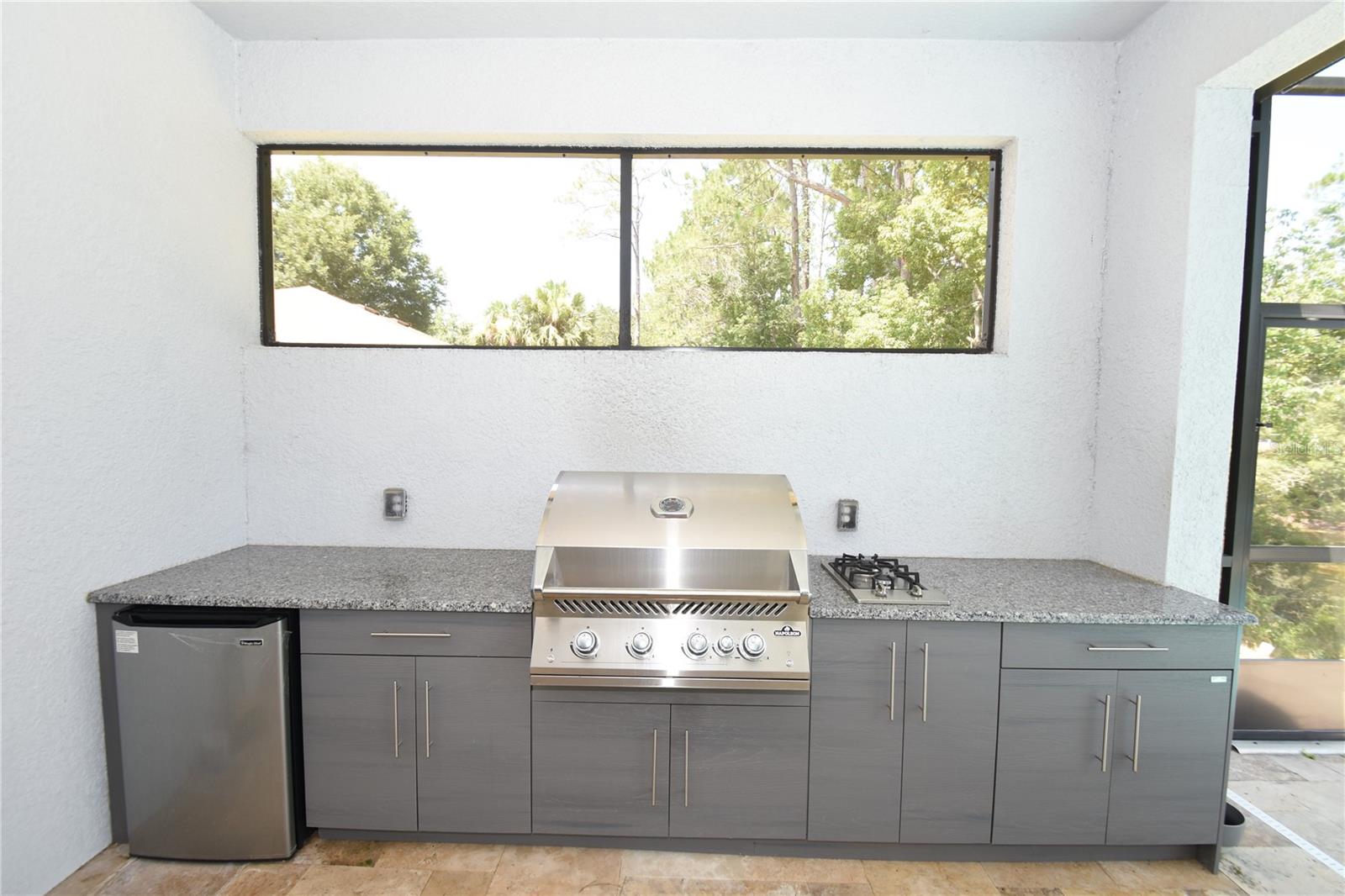 BELLE TERRE - Residential Lease