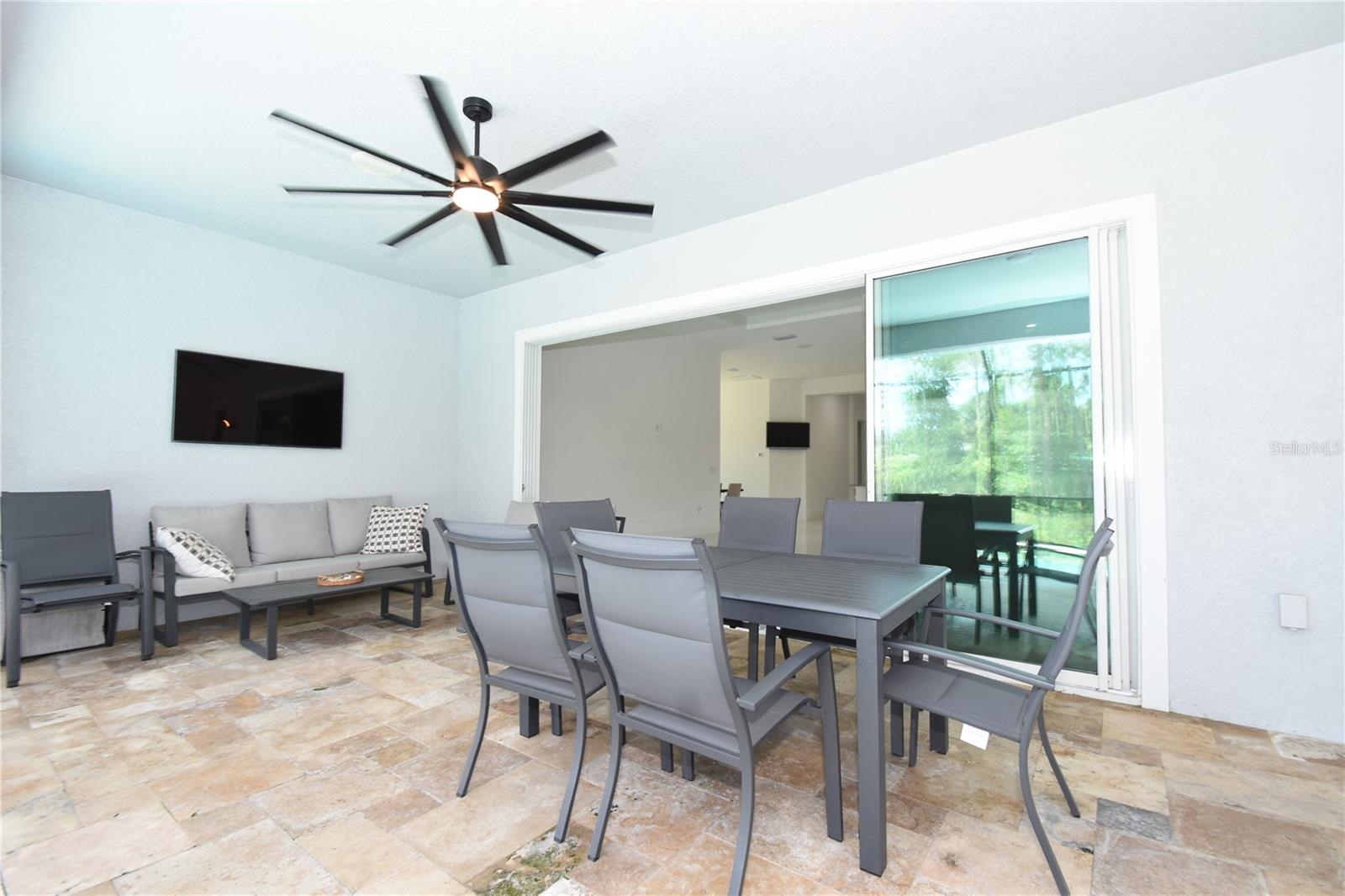BELLE TERRE - Residential Lease