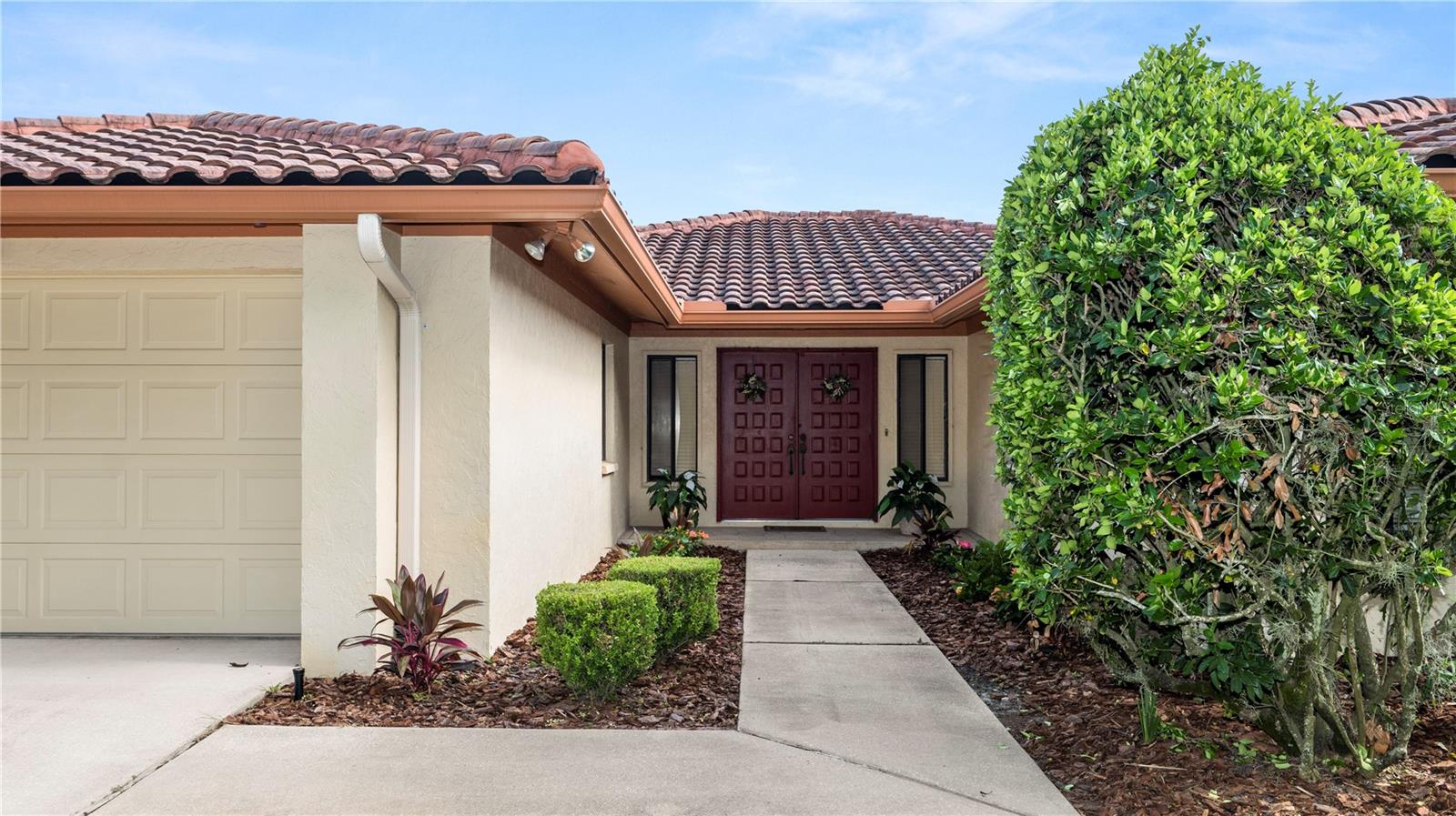 CANYON LAKE VILLAS - Residential