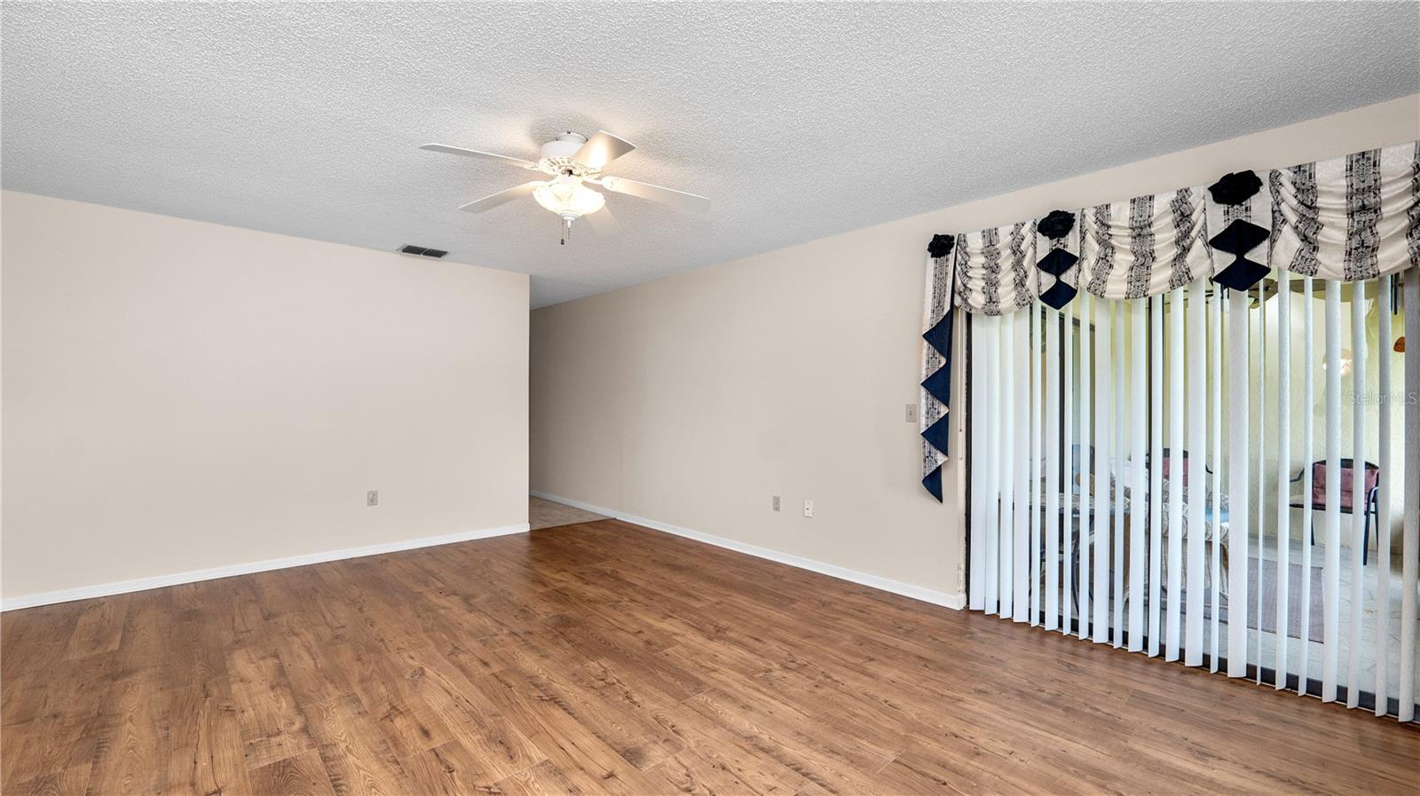 CANYON LAKE VILLAS - Residential