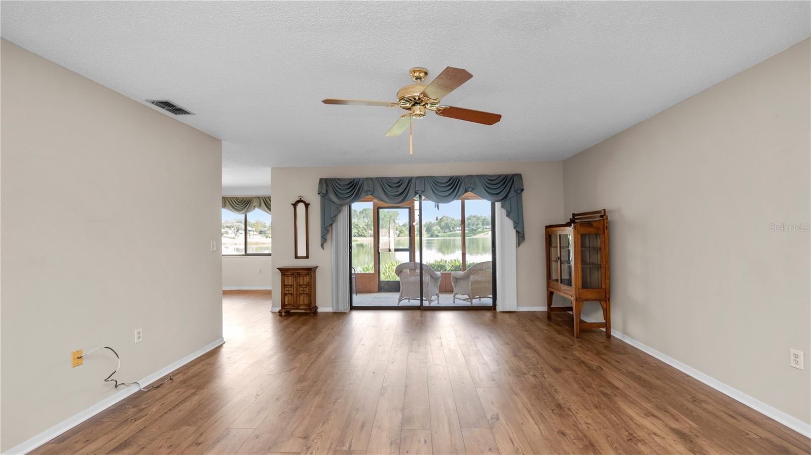 CANYON LAKE VILLAS - Residential