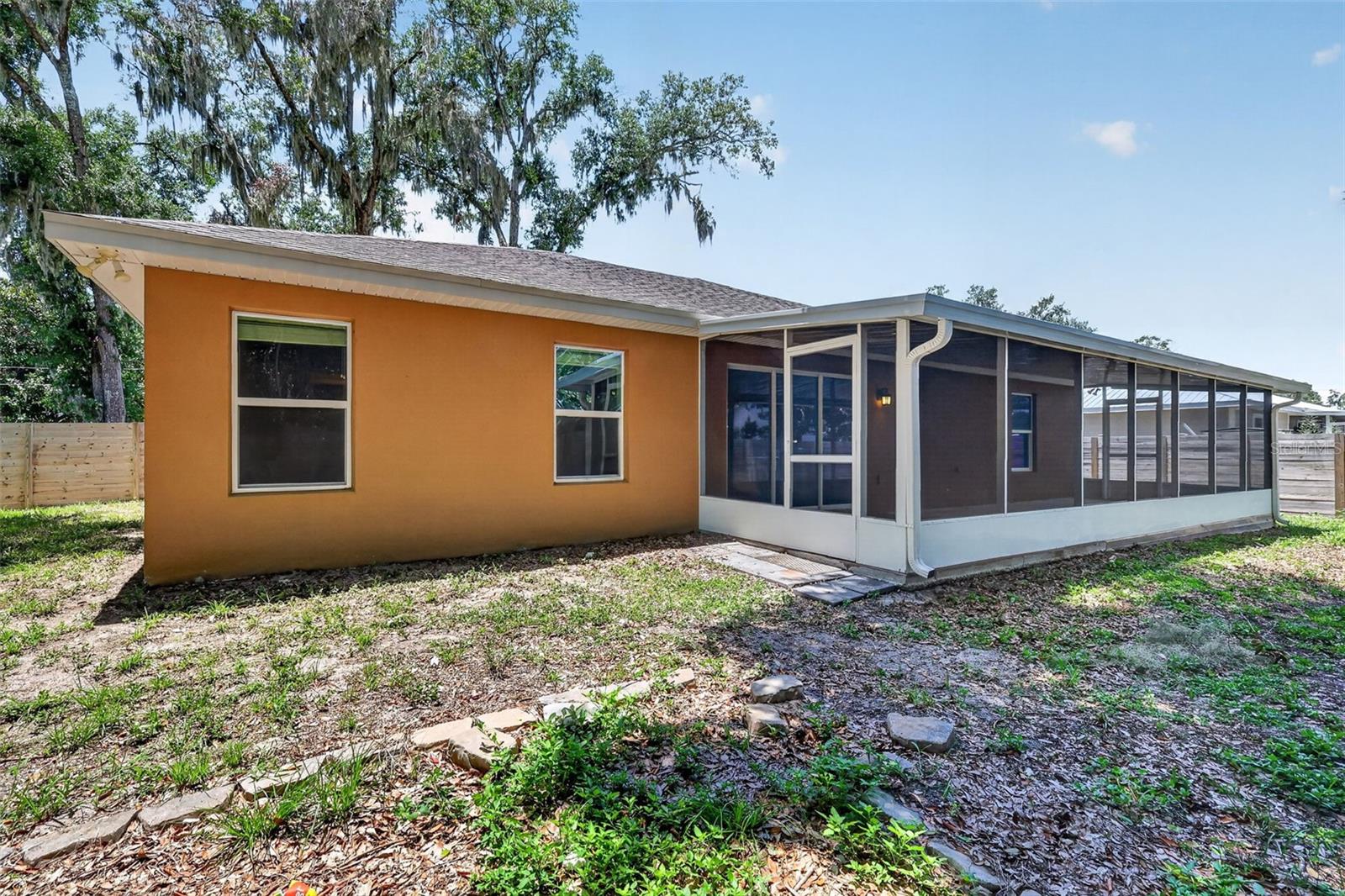 OAK PARK - Residential