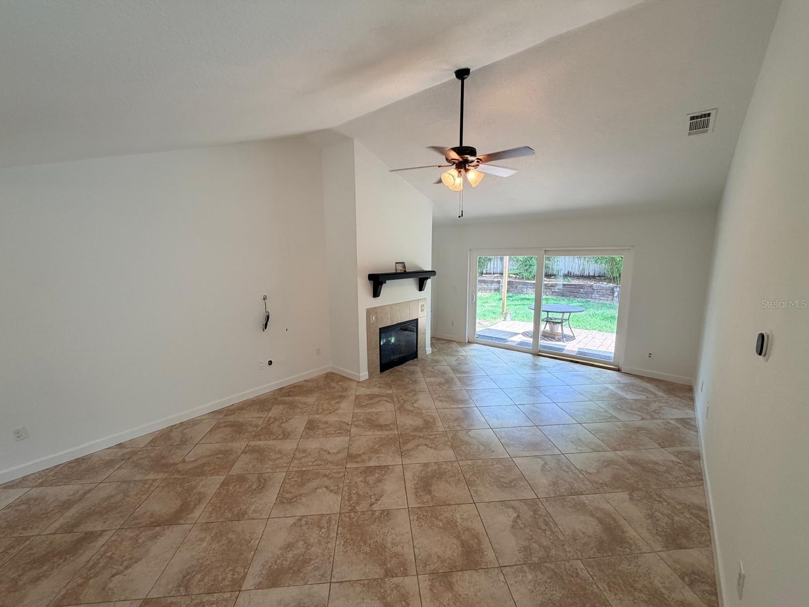 ALAFAYA WOODS PH 10 - Residential