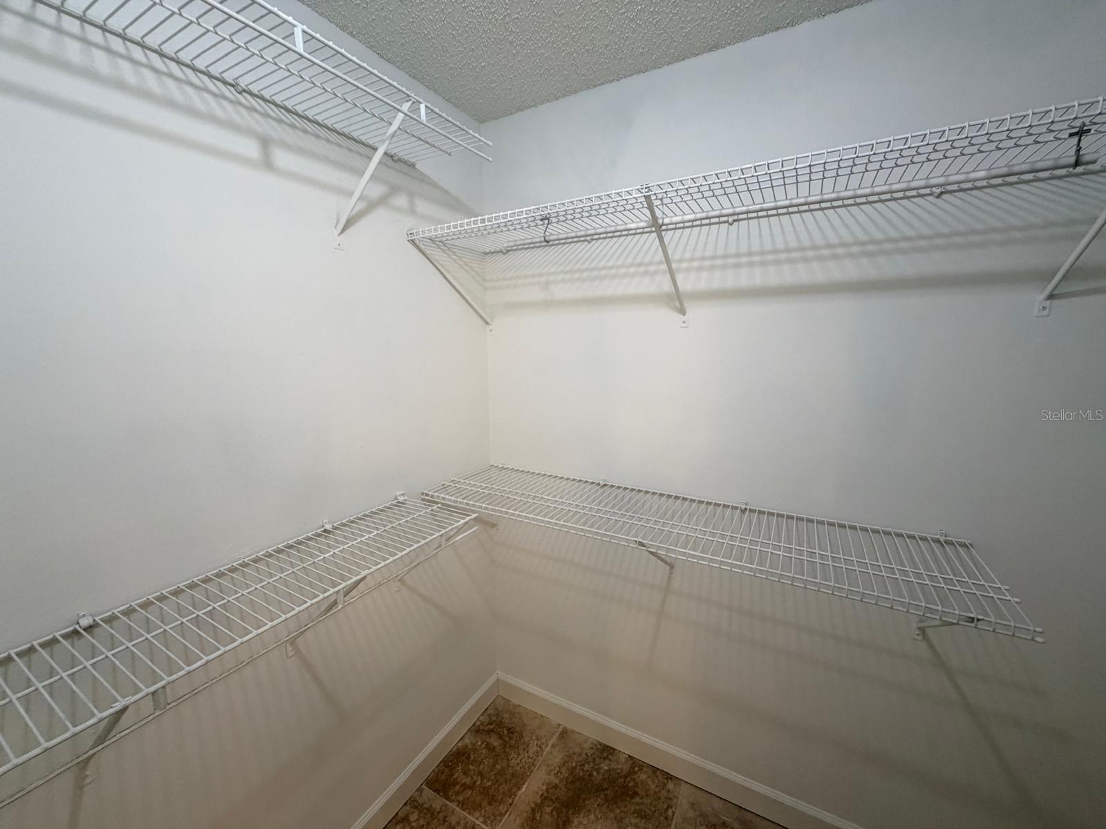 ALAFAYA WOODS PH 10 - Residential