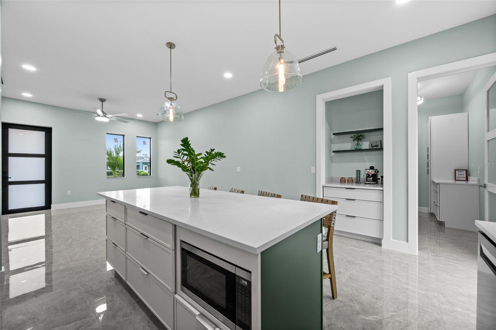 BAYSHORE ESTATES - Residential