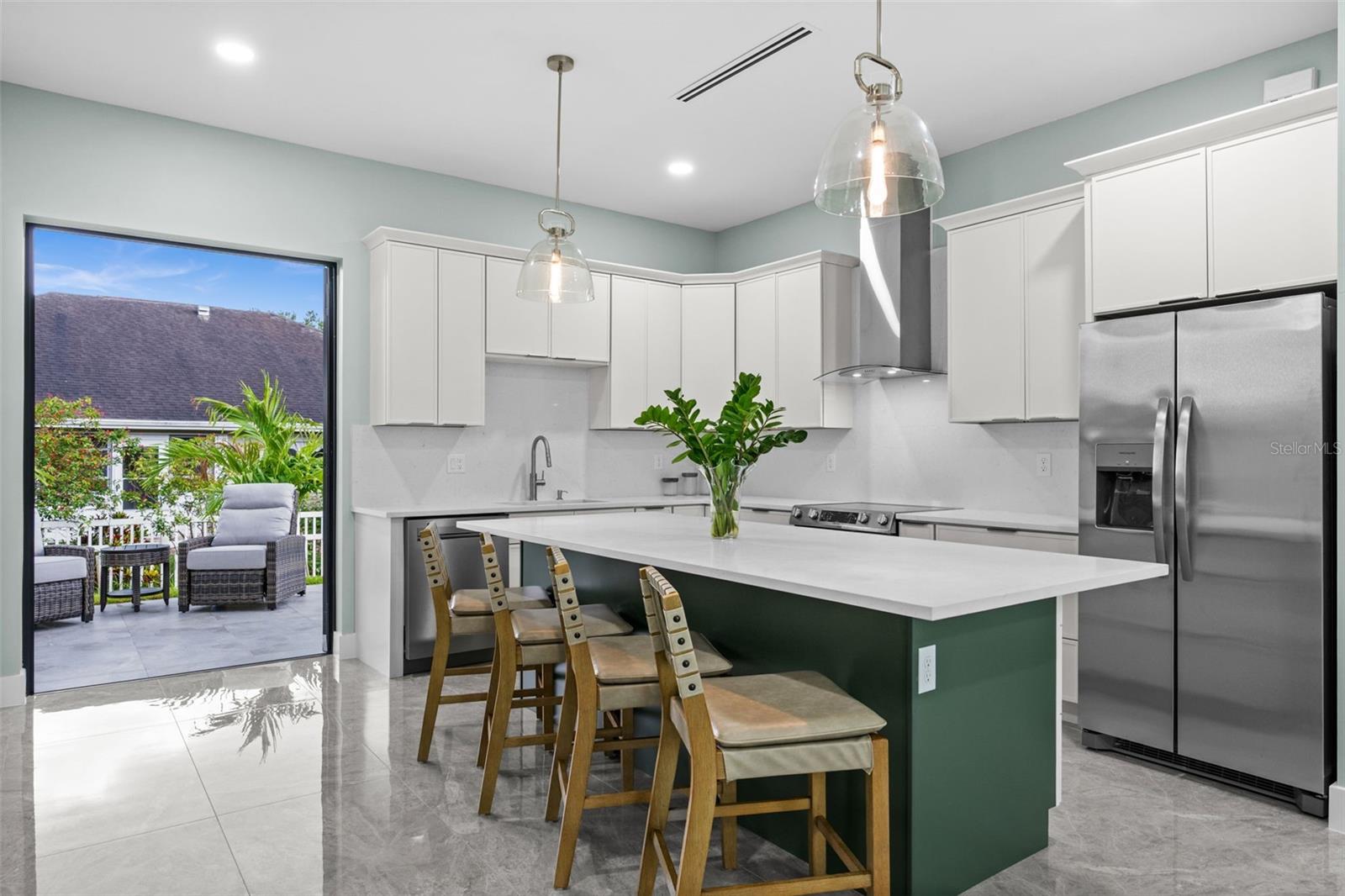 BAYSHORE ESTATES - Residential