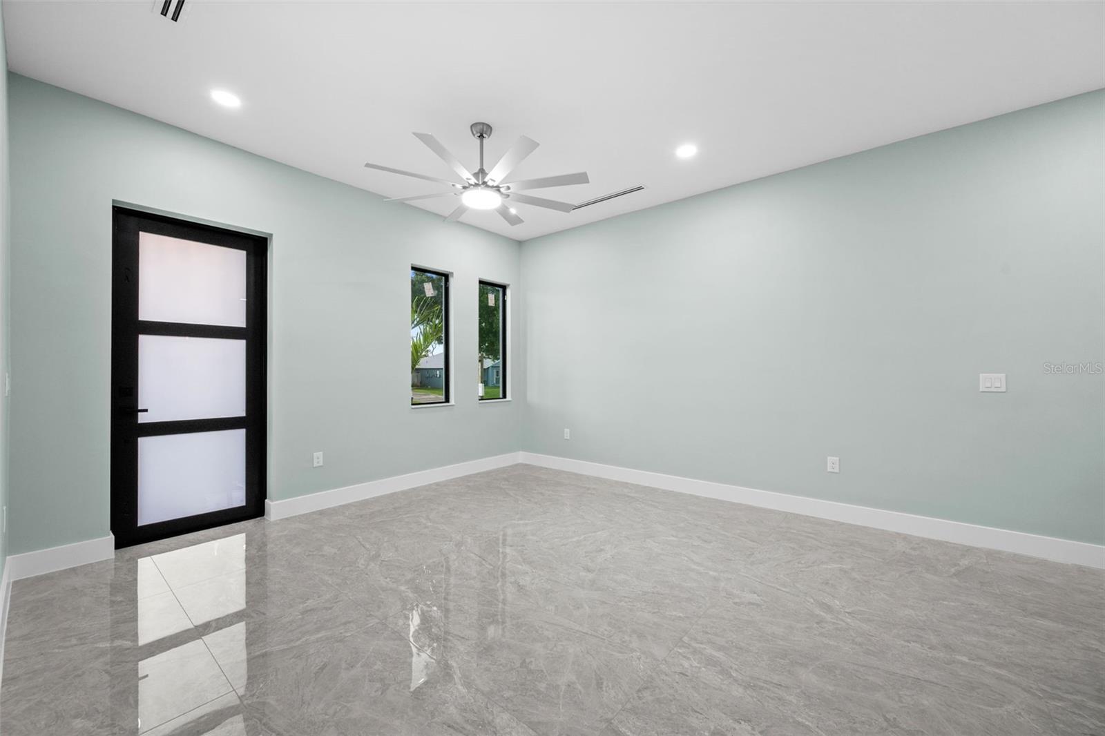 BAYSHORE ESTATES - Residential