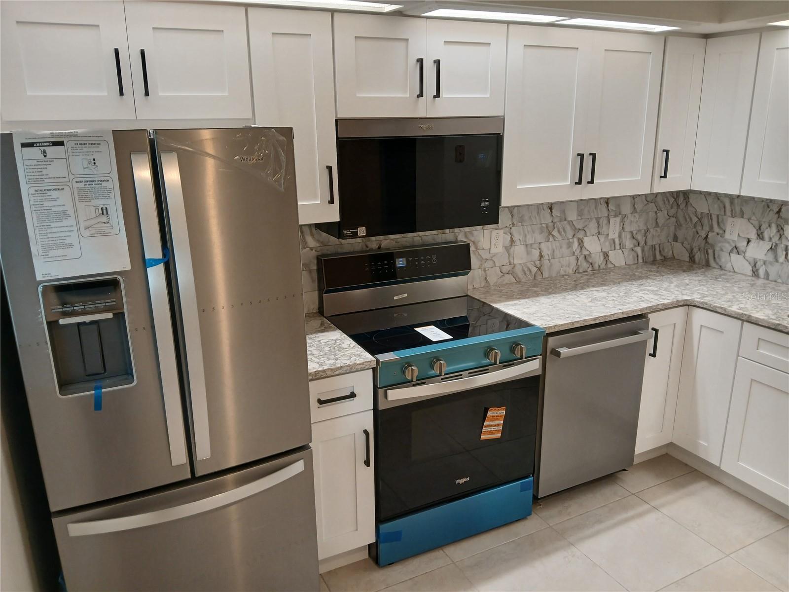 SUNSHINE TERRACE CONDO - Residential Lease