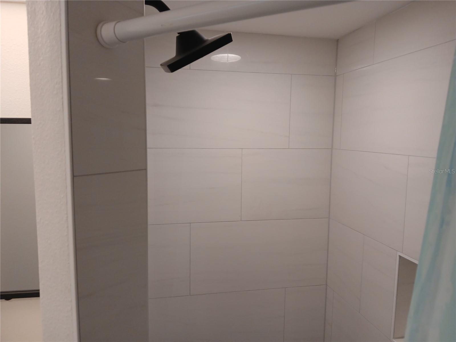SUNSHINE TERRACE CONDO - Residential Lease