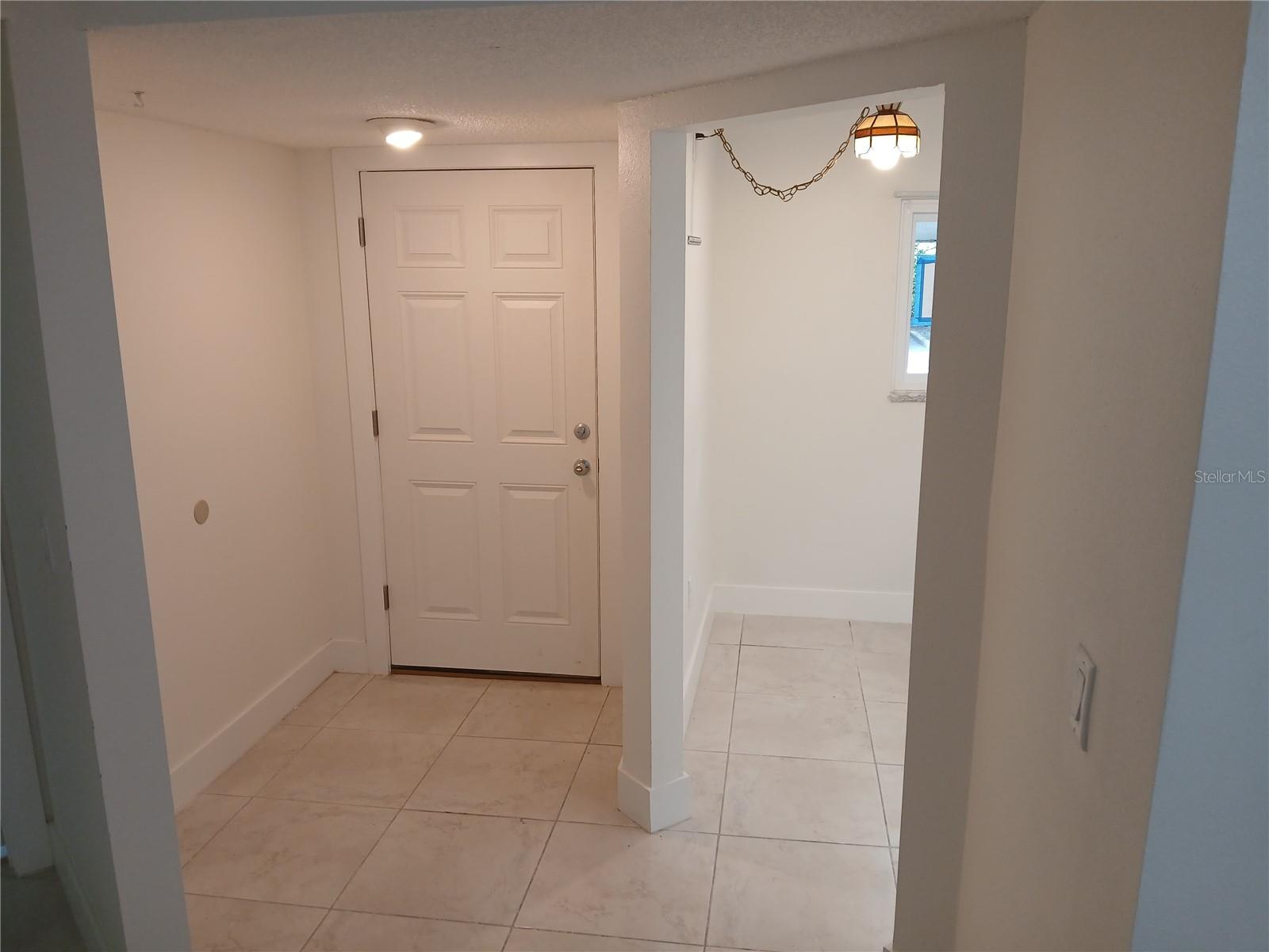 SUNSHINE TERRACE CONDO - Residential Lease