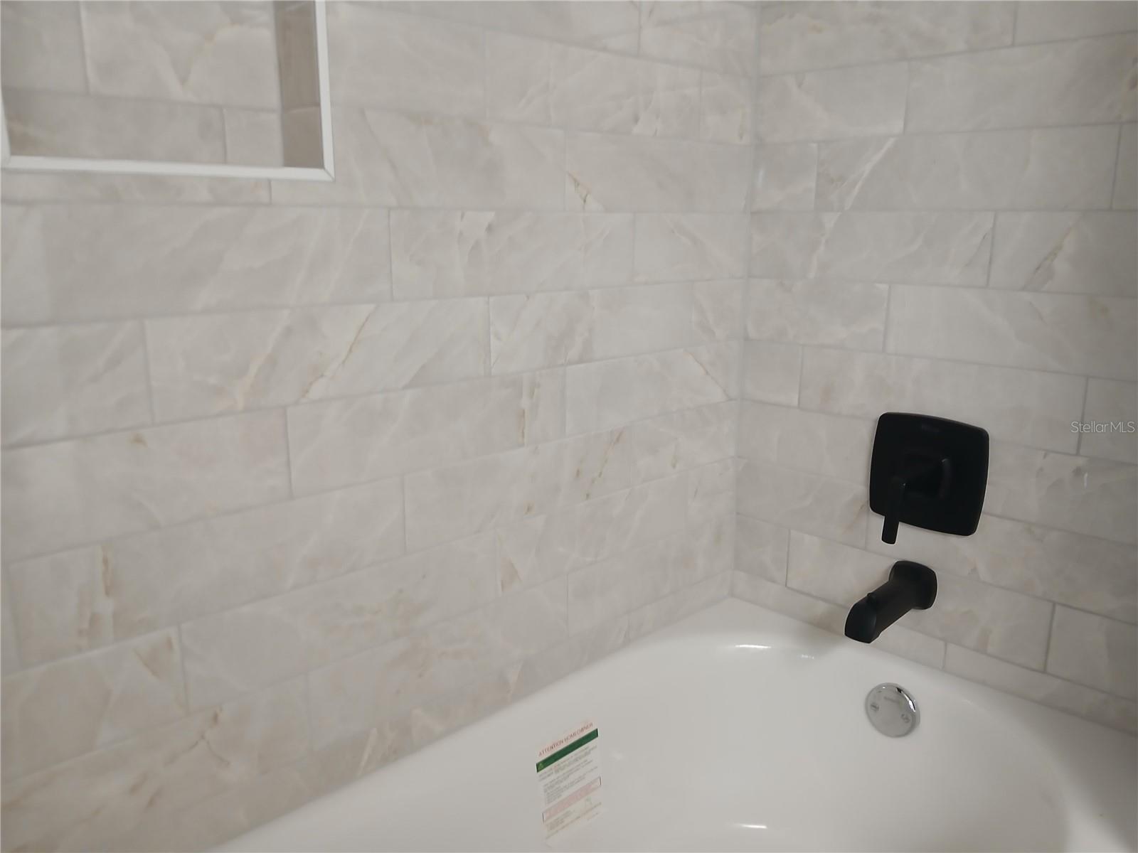 SUNSHINE TERRACE CONDO - Residential Lease