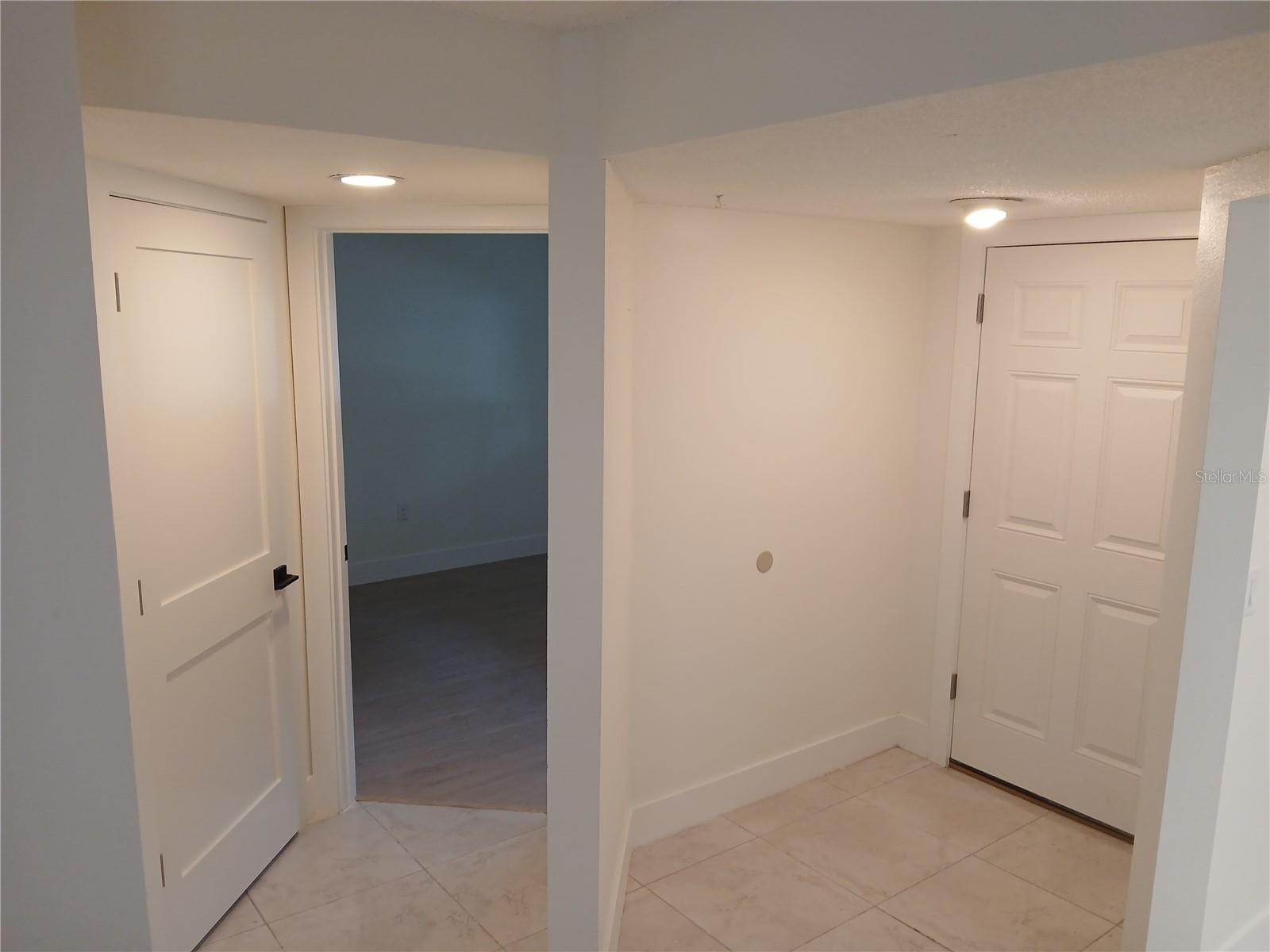 SUNSHINE TERRACE CONDO - Residential Lease