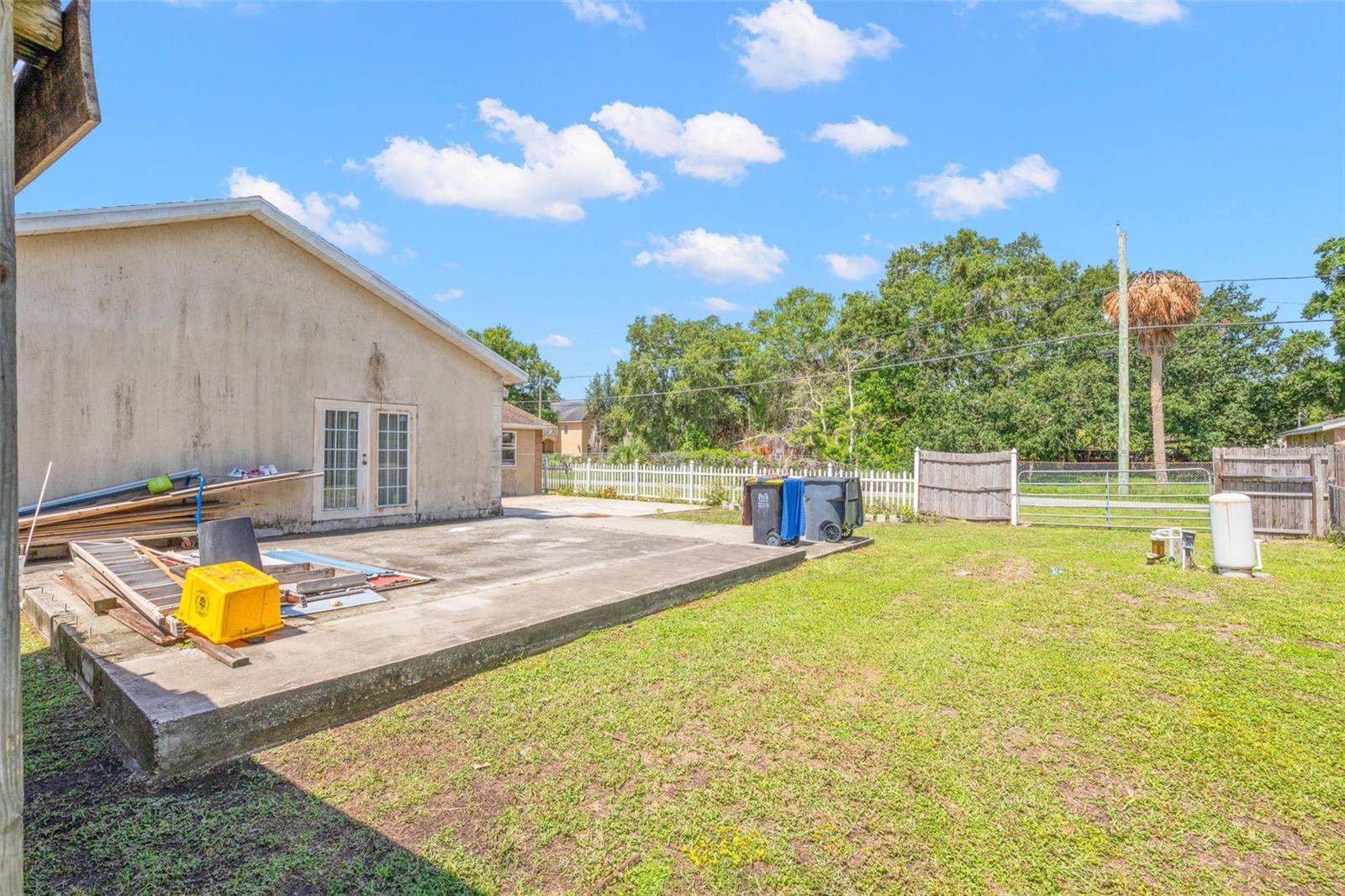 MIDWAY GARDENS - Residential
