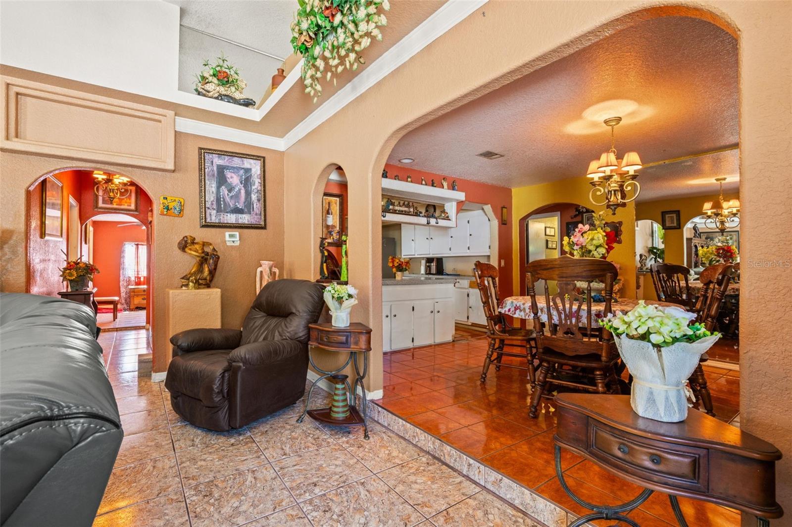 MIDWAY GARDENS - Residential