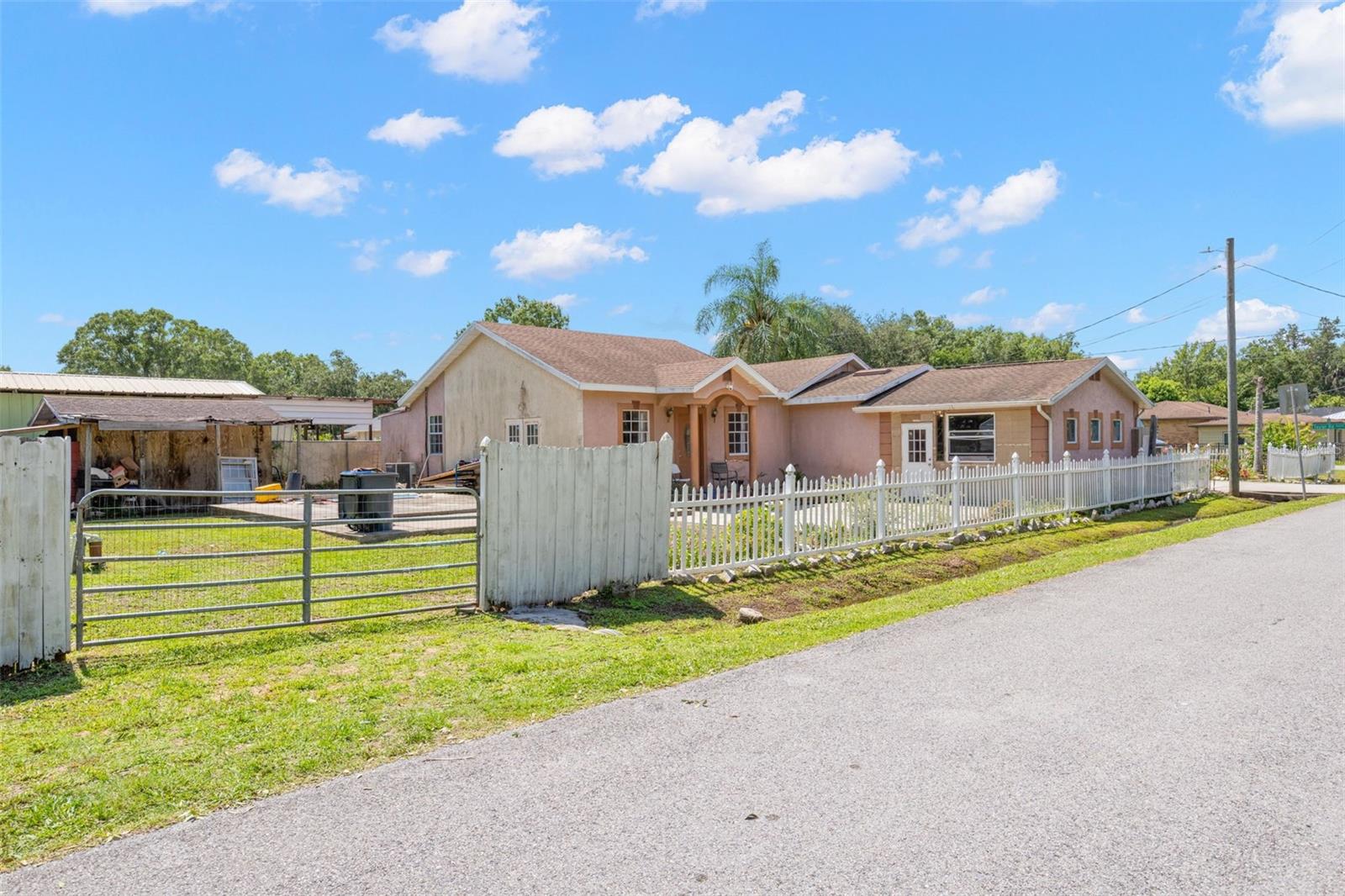 MIDWAY GARDENS - Residential
