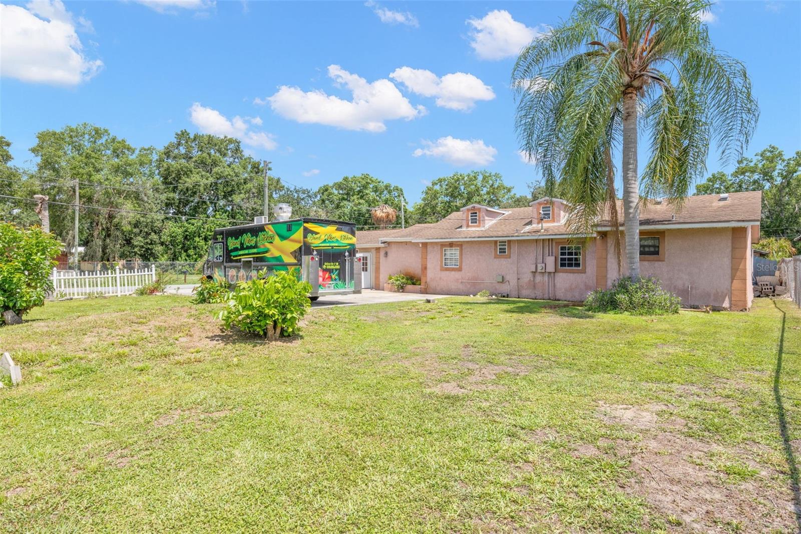 MIDWAY GARDENS - Residential