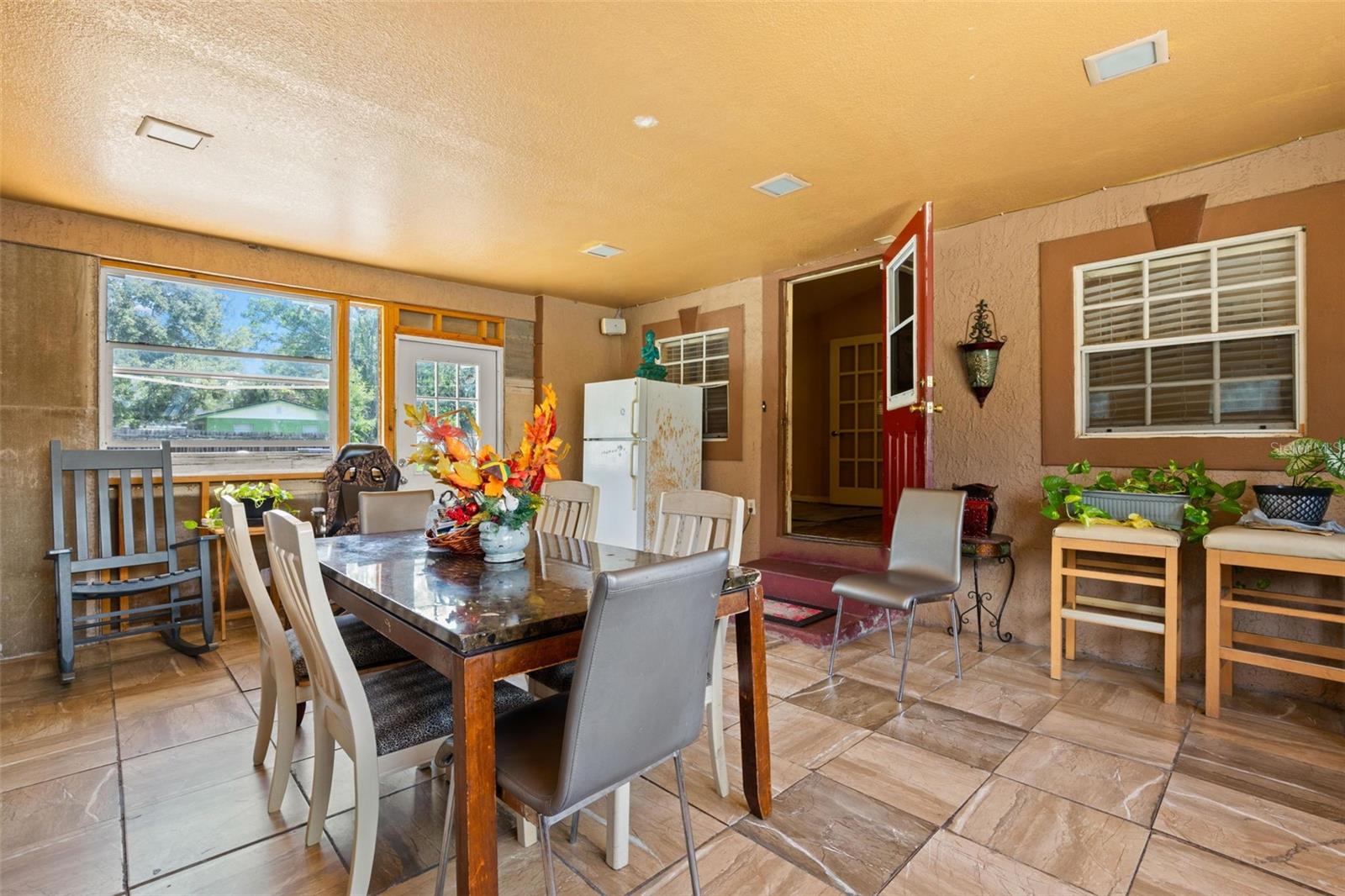 MIDWAY GARDENS - Residential