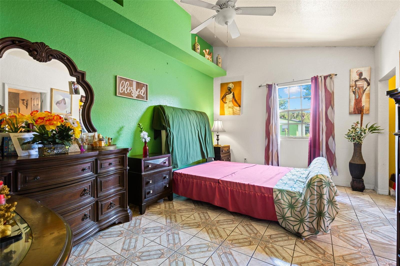 MIDWAY GARDENS - Residential