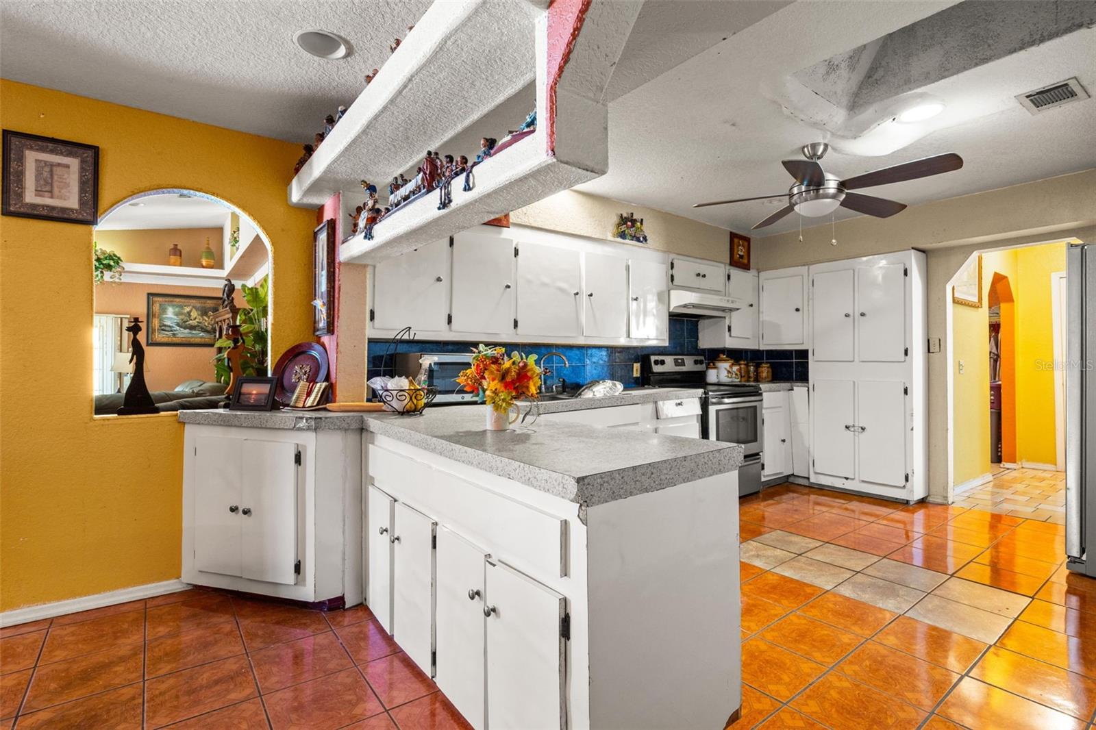 MIDWAY GARDENS - Residential