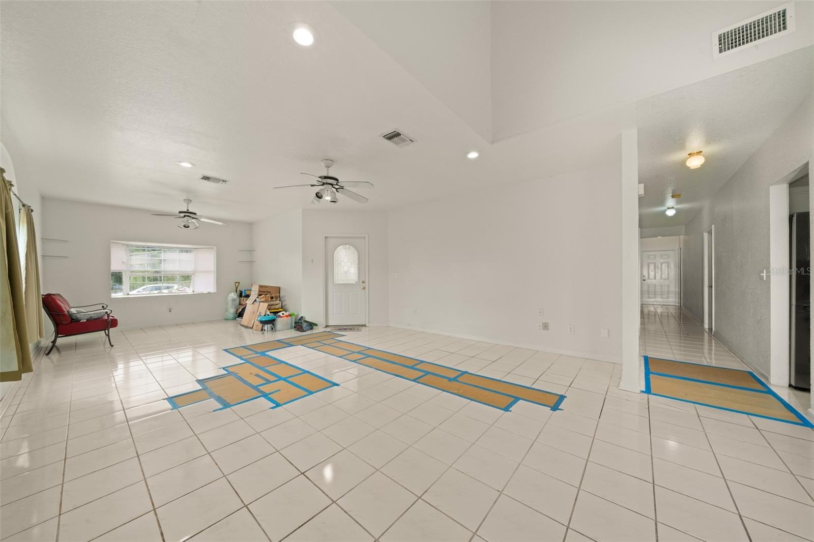 AVON PARK LAKES - Residential