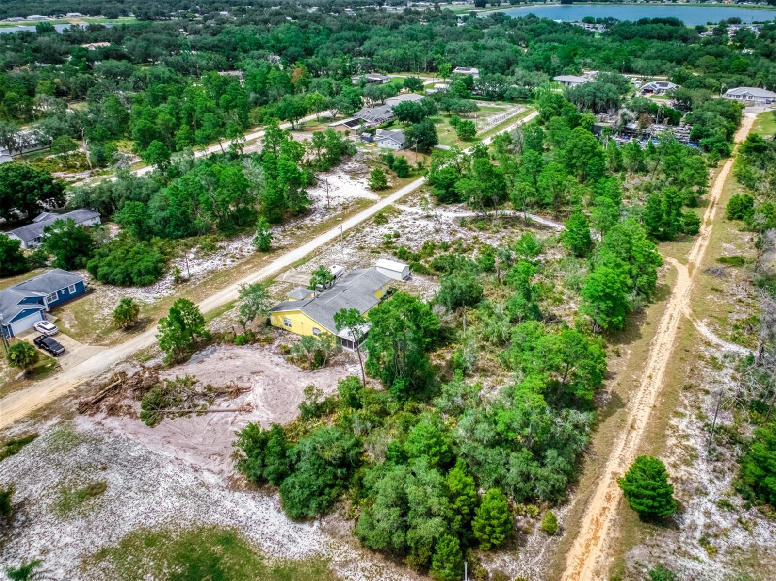 AVON PARK LAKES - Residential