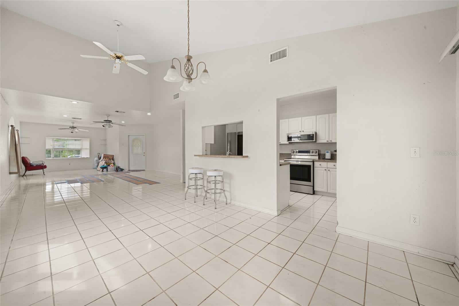 AVON PARK LAKES - Residential