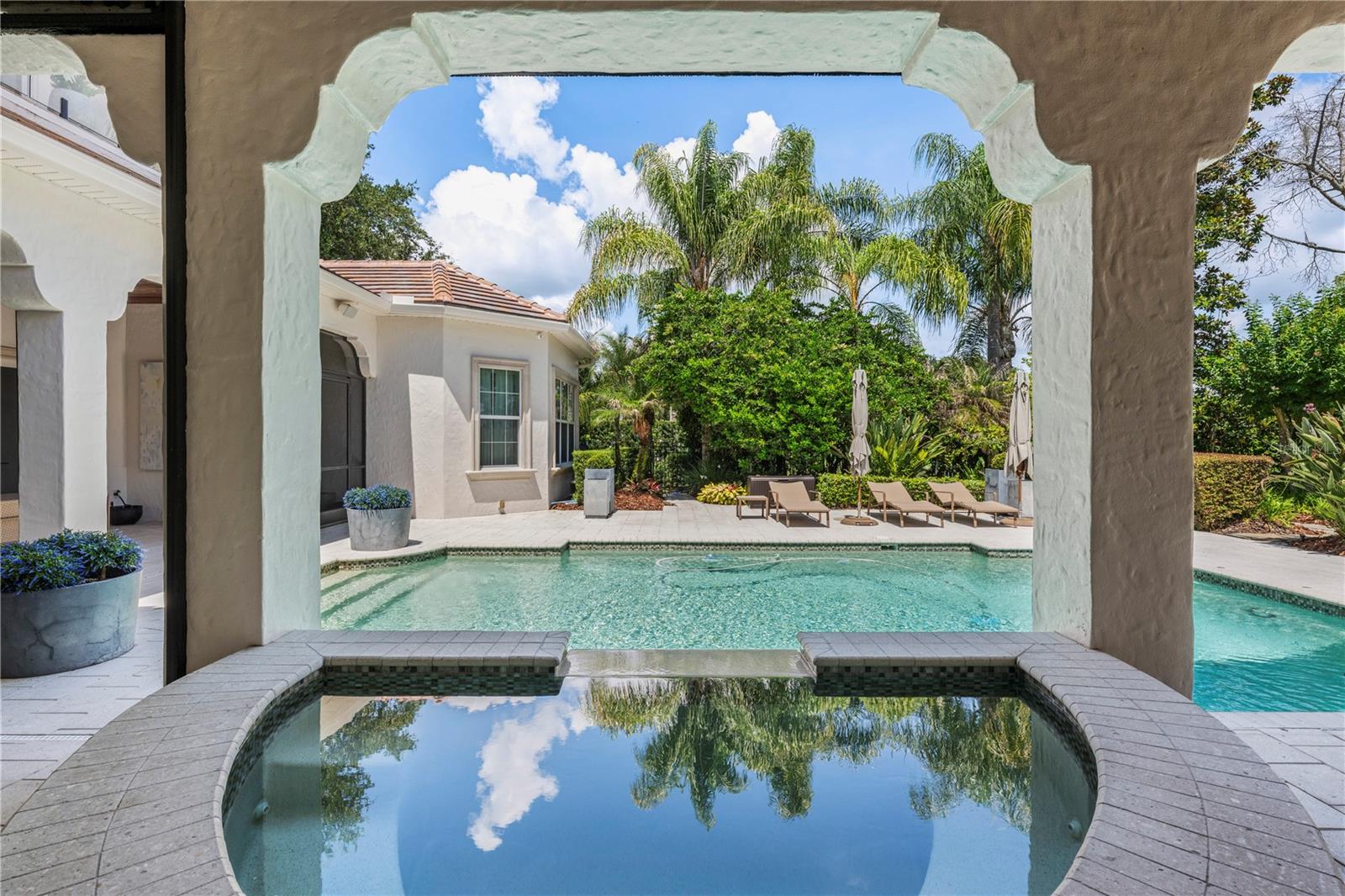 KEENES POINTE - Residential