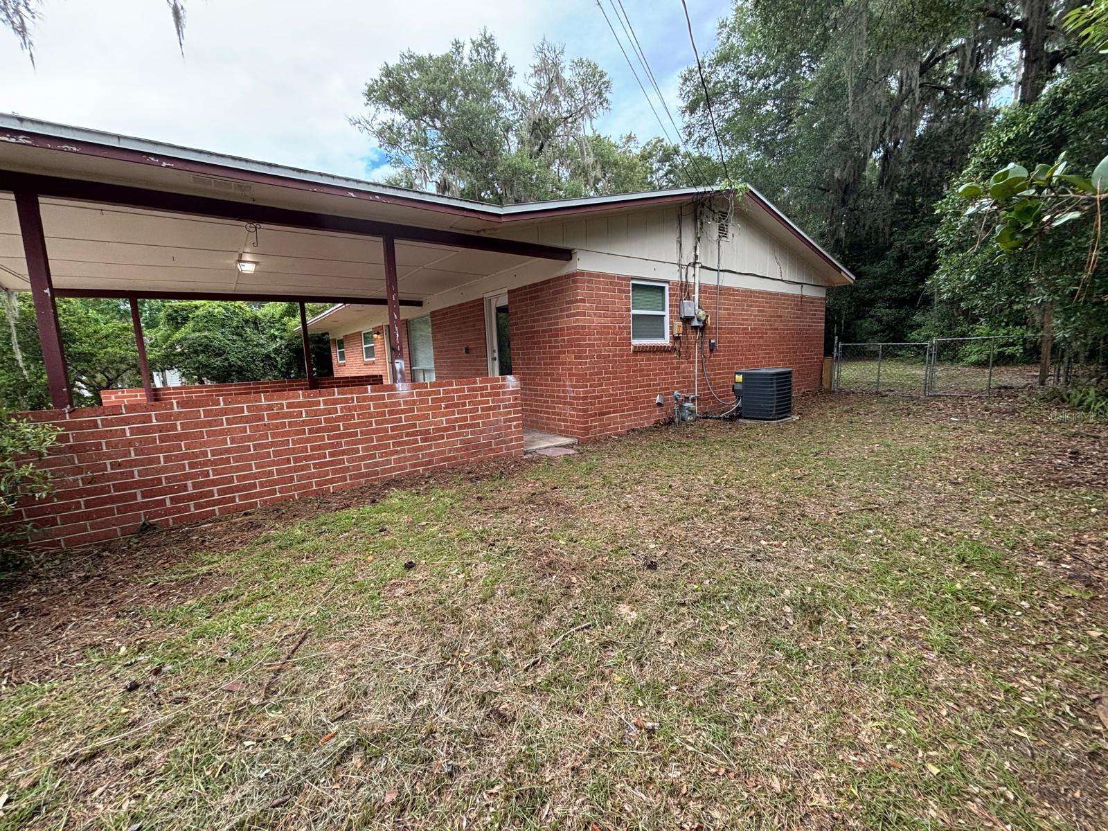 SPRINGHILL - Residential Lease
