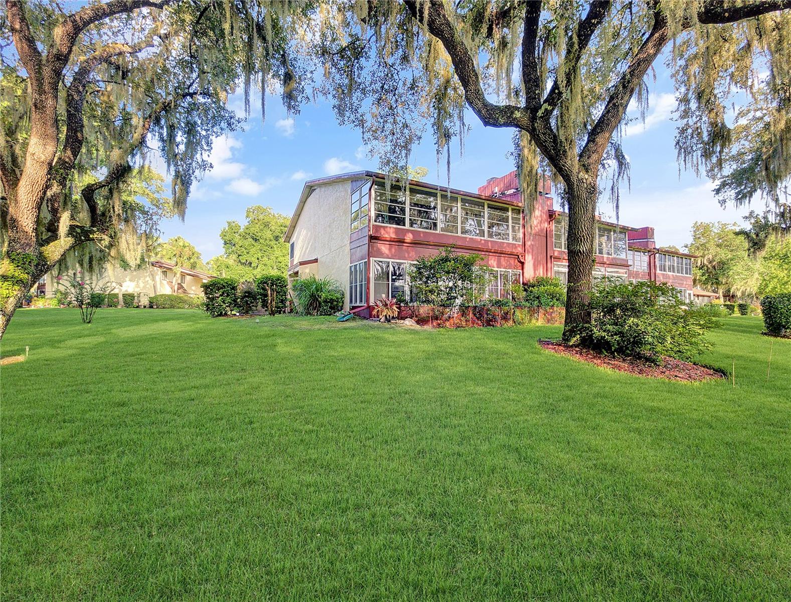 TWIN LAKES VILLAGE EAST CONDO - Residential