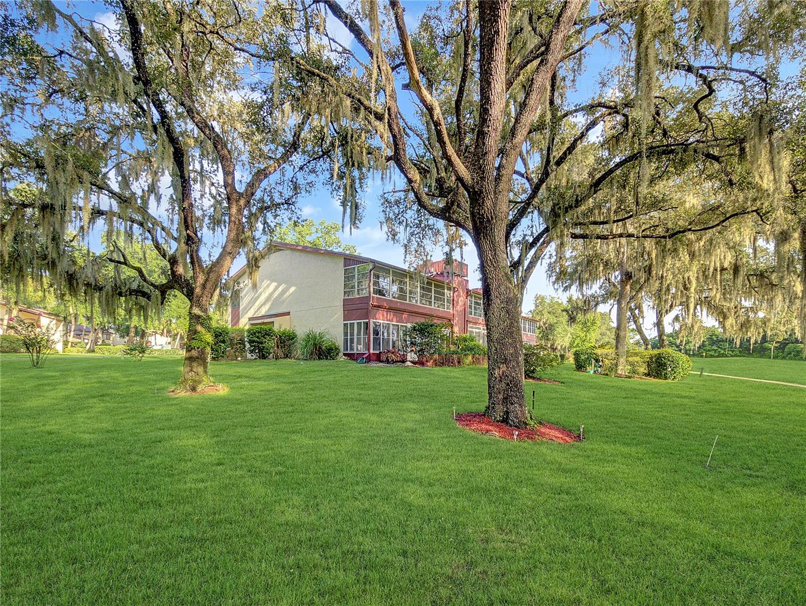 TWIN LAKES VILLAGE EAST CONDO - Residential