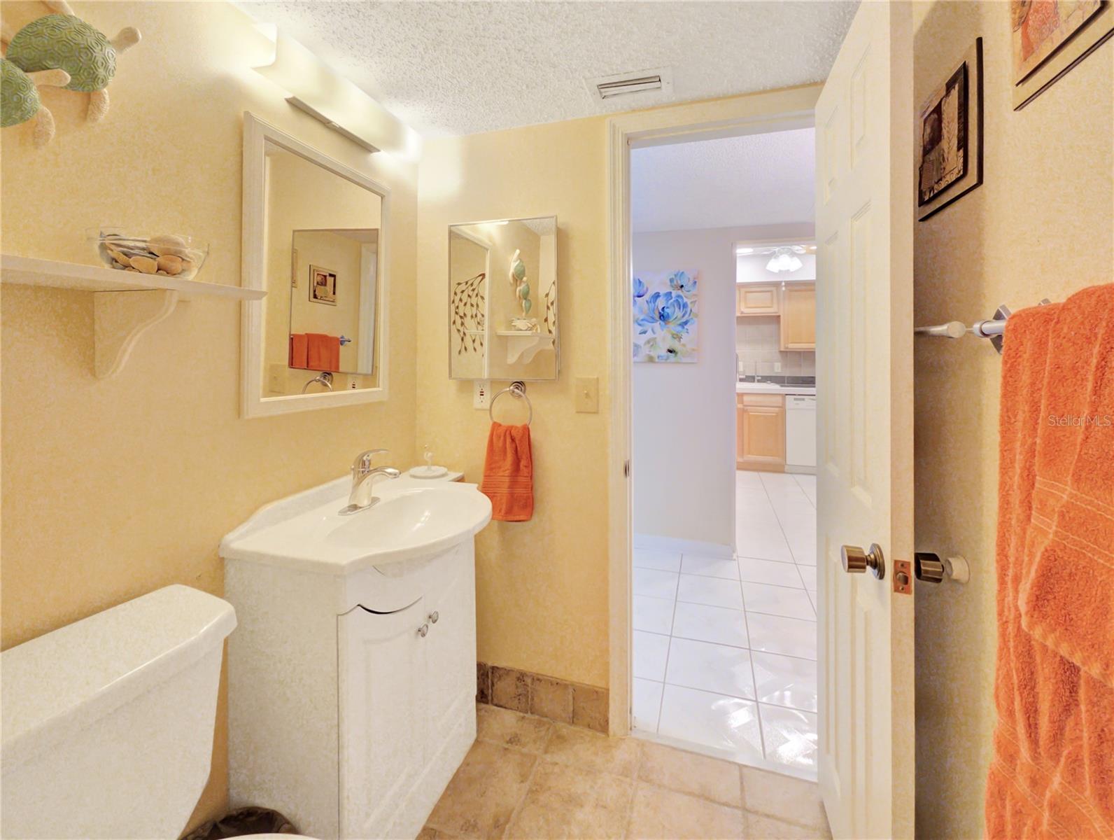 TWIN LAKES VILLAGE EAST CONDO - Residential