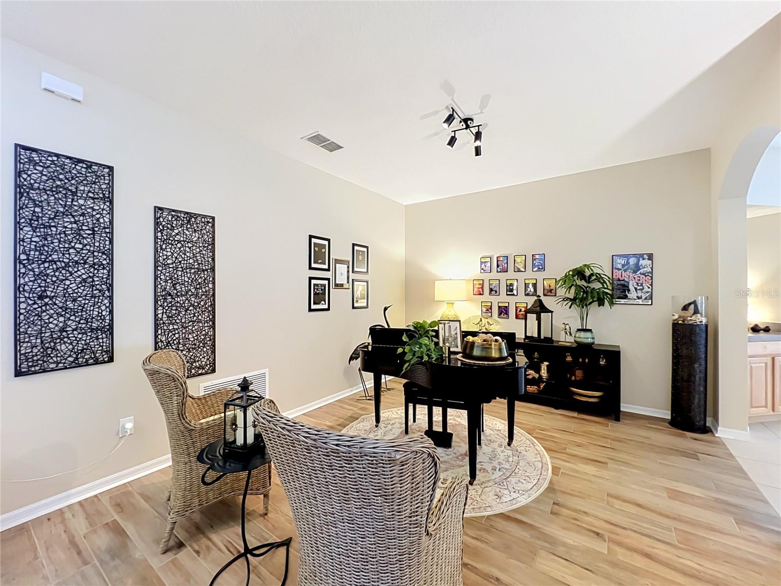 PARKSIDE AT ERROL ESTATES SUB - Residential