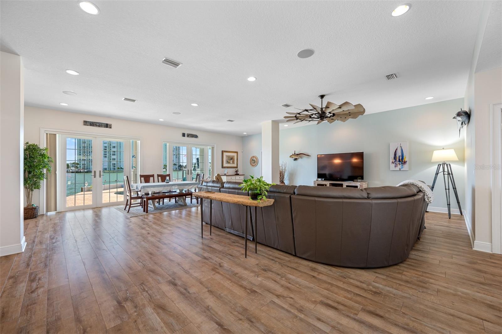 BAHIA SHORES 2ND ADD - Residential