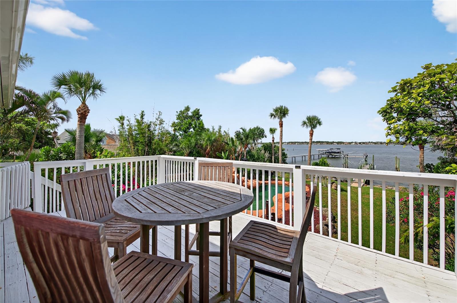 MC ELROYS BELLEVIEW - Residential
