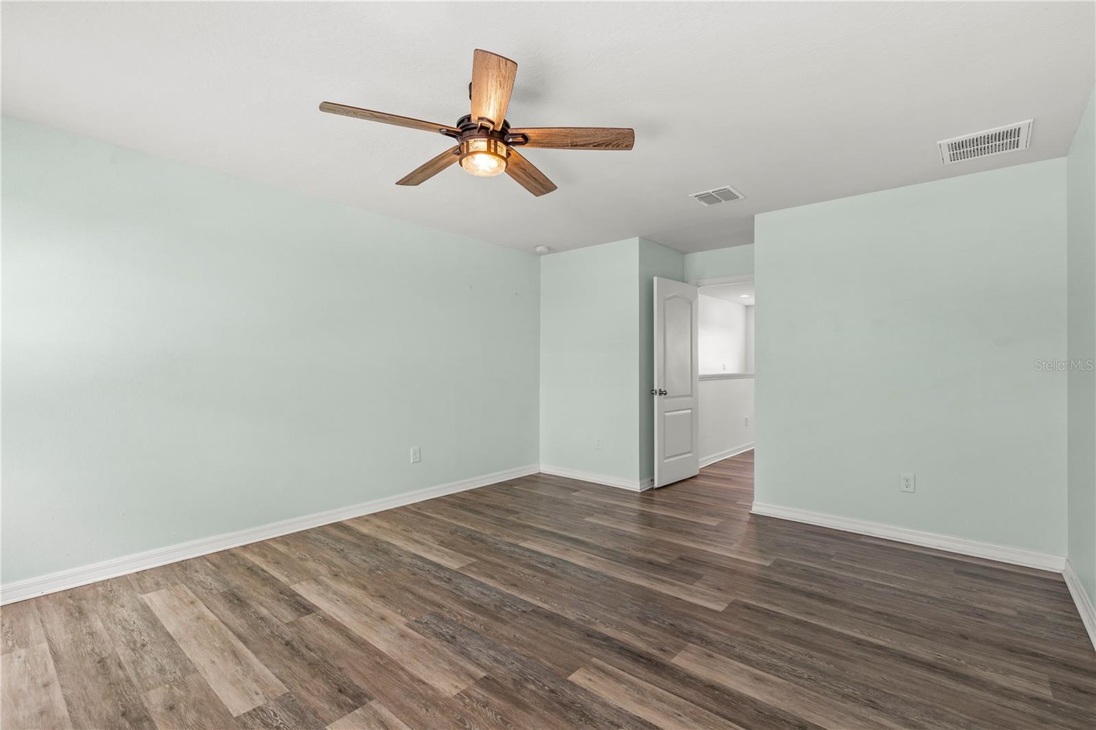 CARLTON LAKES PH 1D2 - Residential Lease