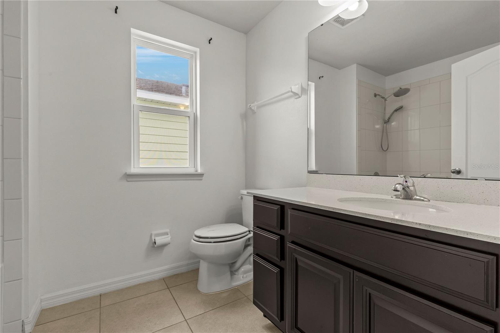 CARLTON LAKES PH 1D2 - Residential Lease