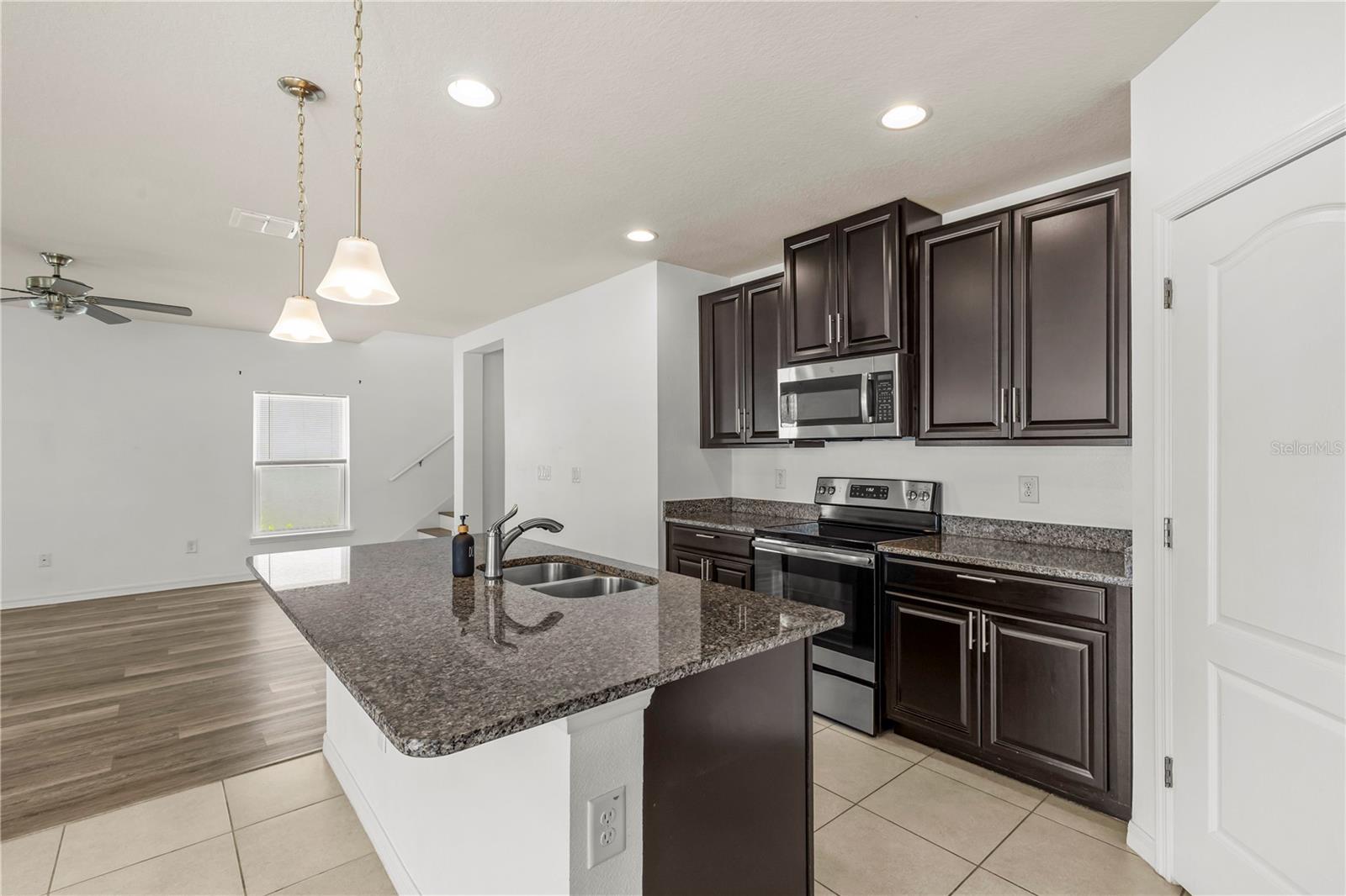 CARLTON LAKES PH 1D2 - Residential Lease