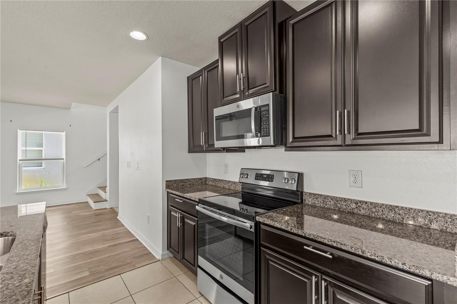 CARLTON LAKES PH 1D2 - Residential Lease