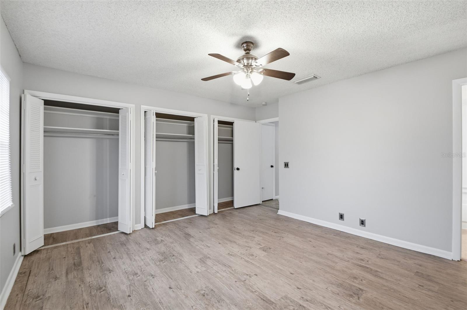 WOODLAKE - Residential