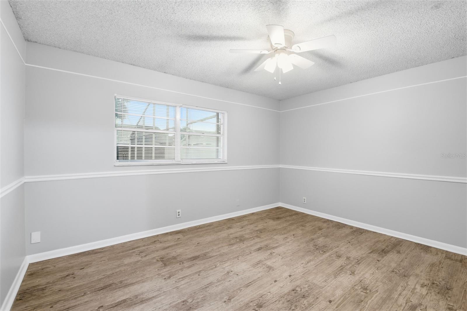 WOODLAKE - Residential