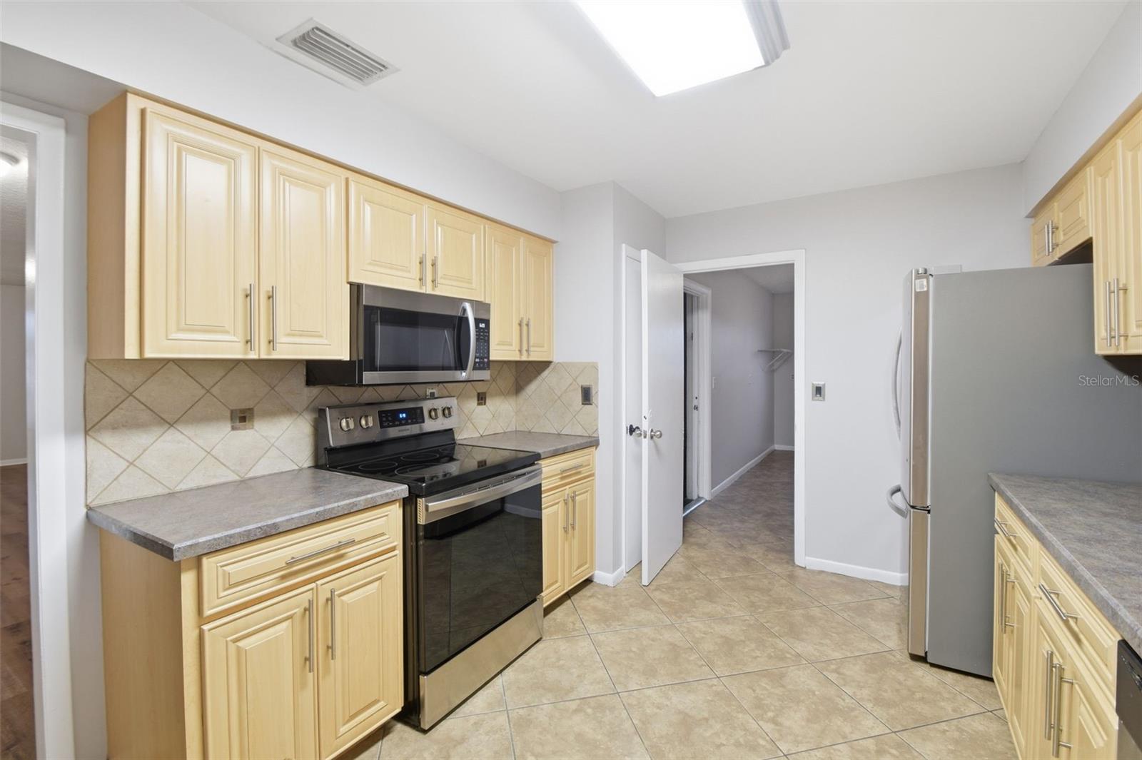 WOODLAKE - Residential